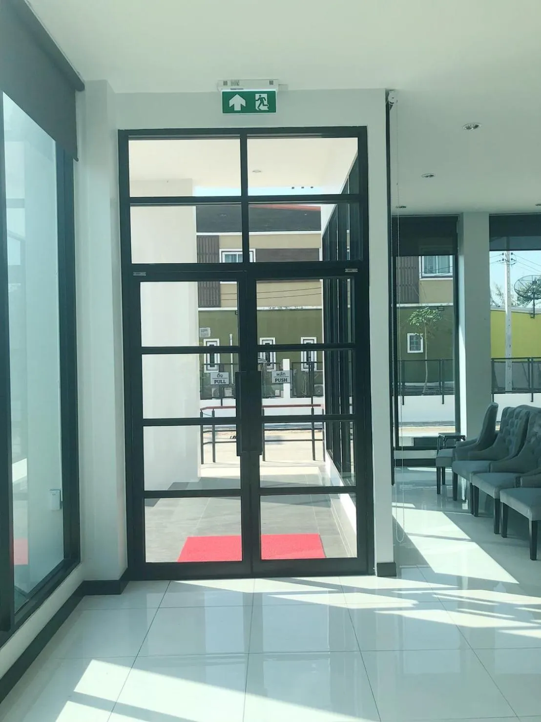 Facade/entrance in T-NEE Hotel@Udon