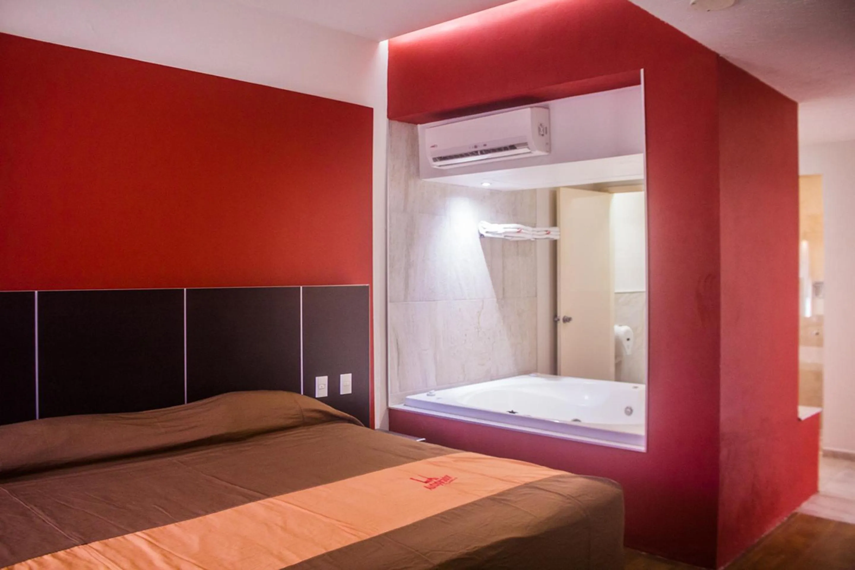 Day in Motel LA Autoparador