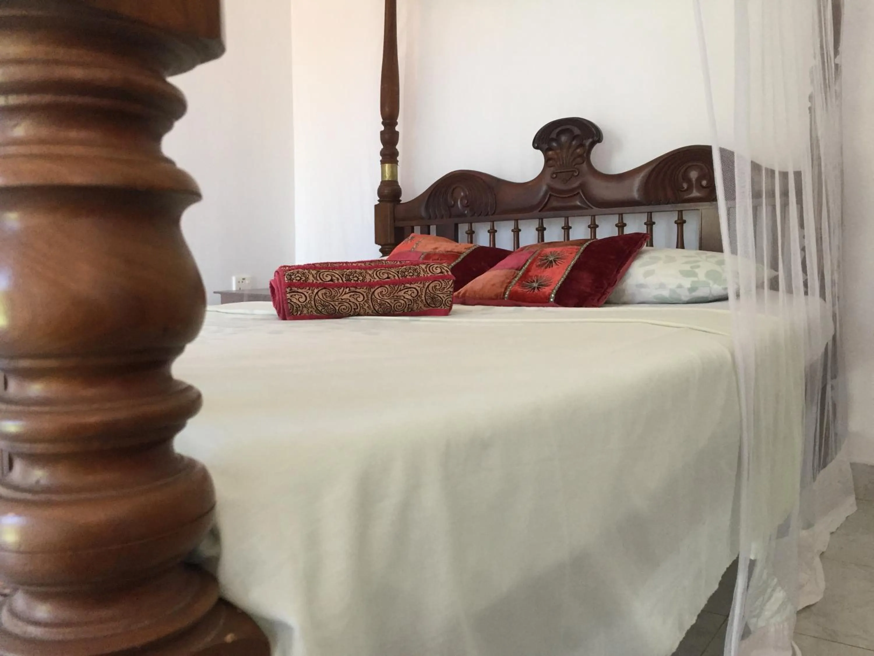 Bed in Hill cottage B&B