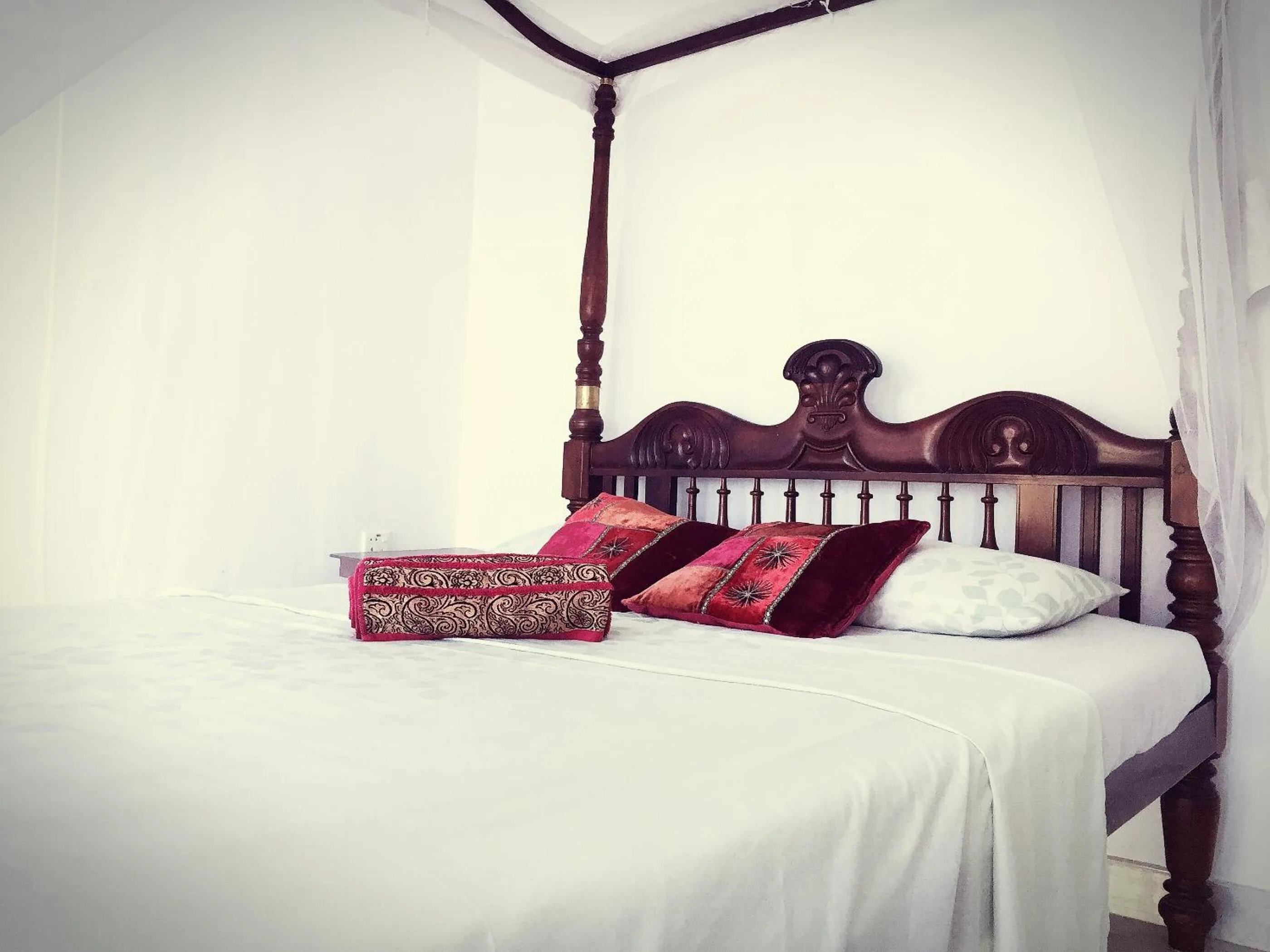 Bed in Hill cottage B&B