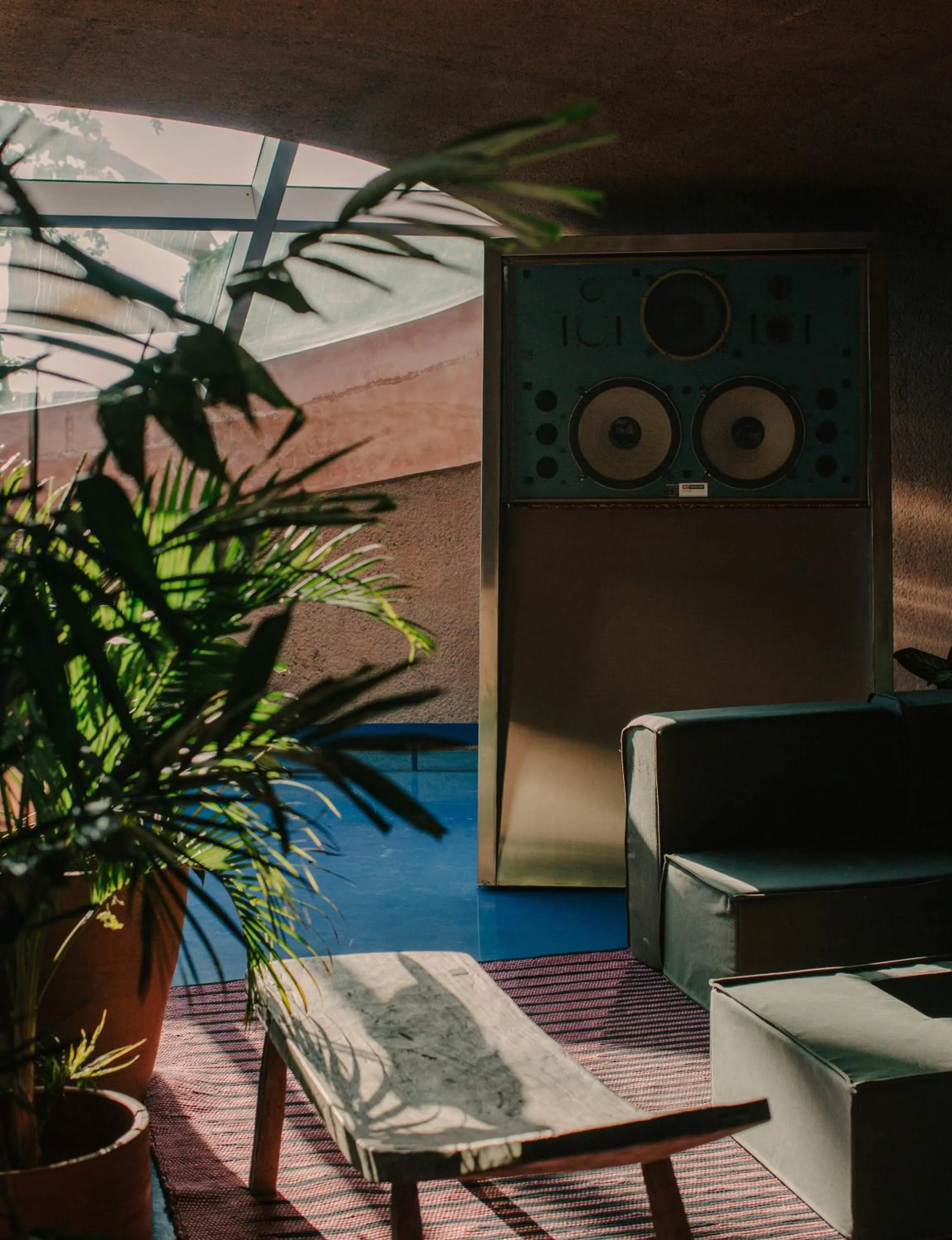 Restaurant/places to eat in Potato Head Suites & Studios