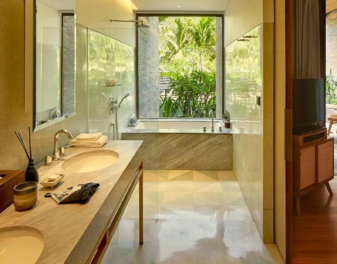 Toilet in Potato Head Suites & Studios