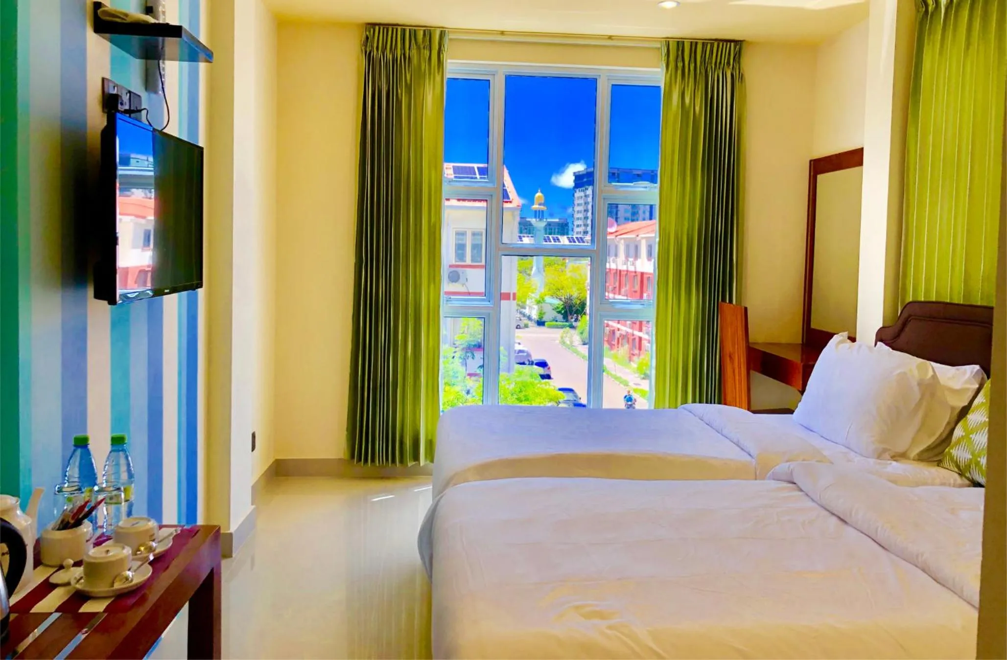 Property building, Bed in CONTENTO RETREAT