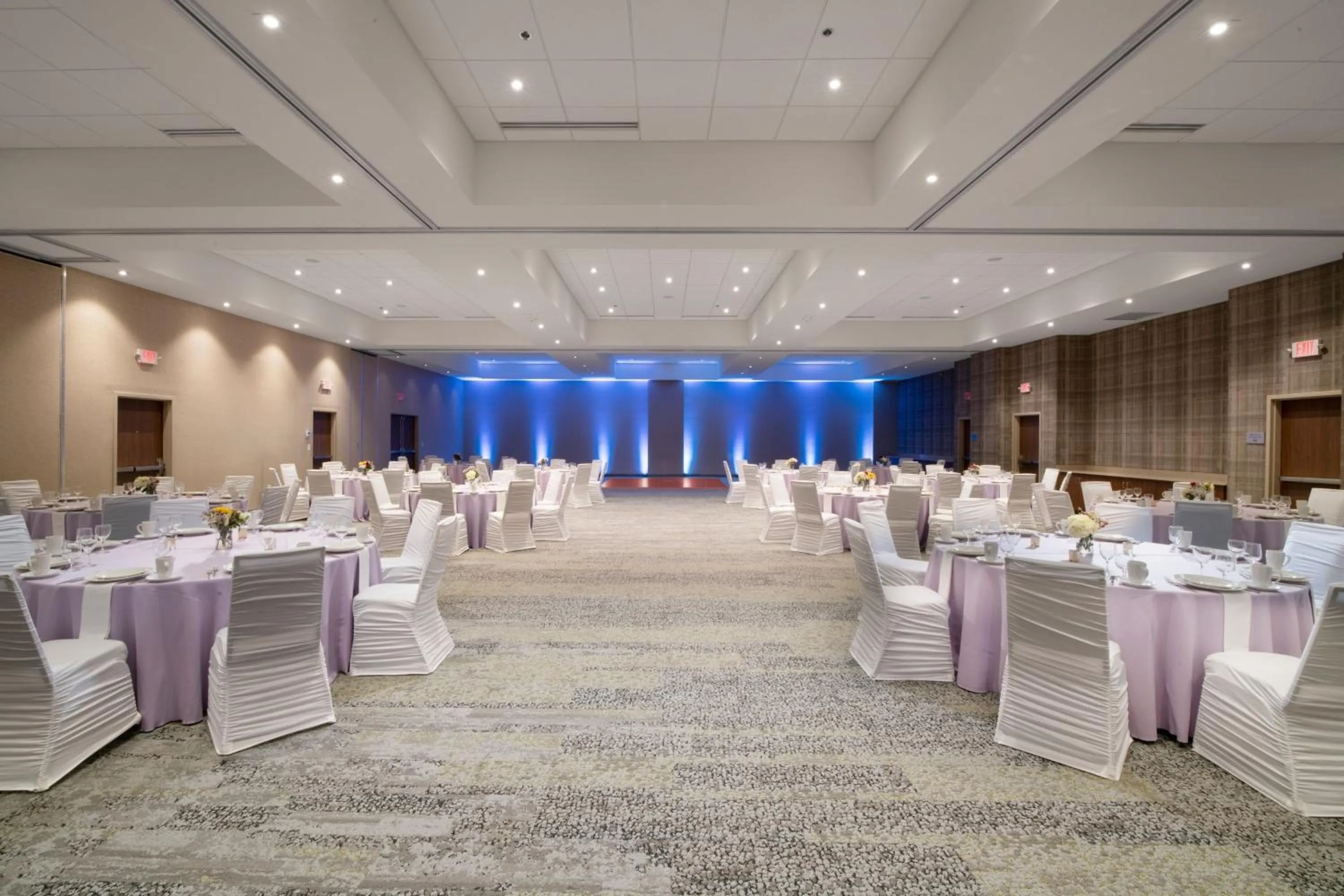 Meeting/conference room in Courtyard by Marriott Edina Bloomington