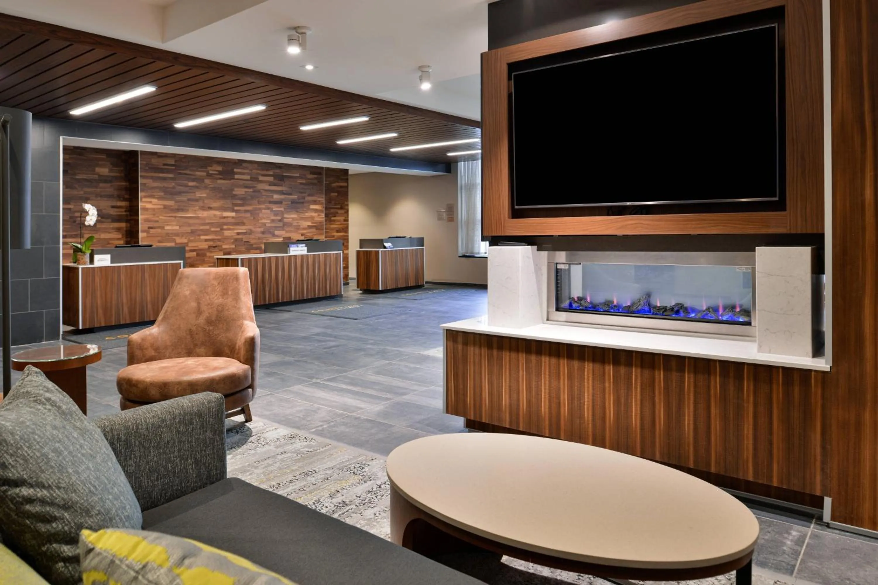 Lobby or reception in Courtyard by Marriott Edina Bloomington