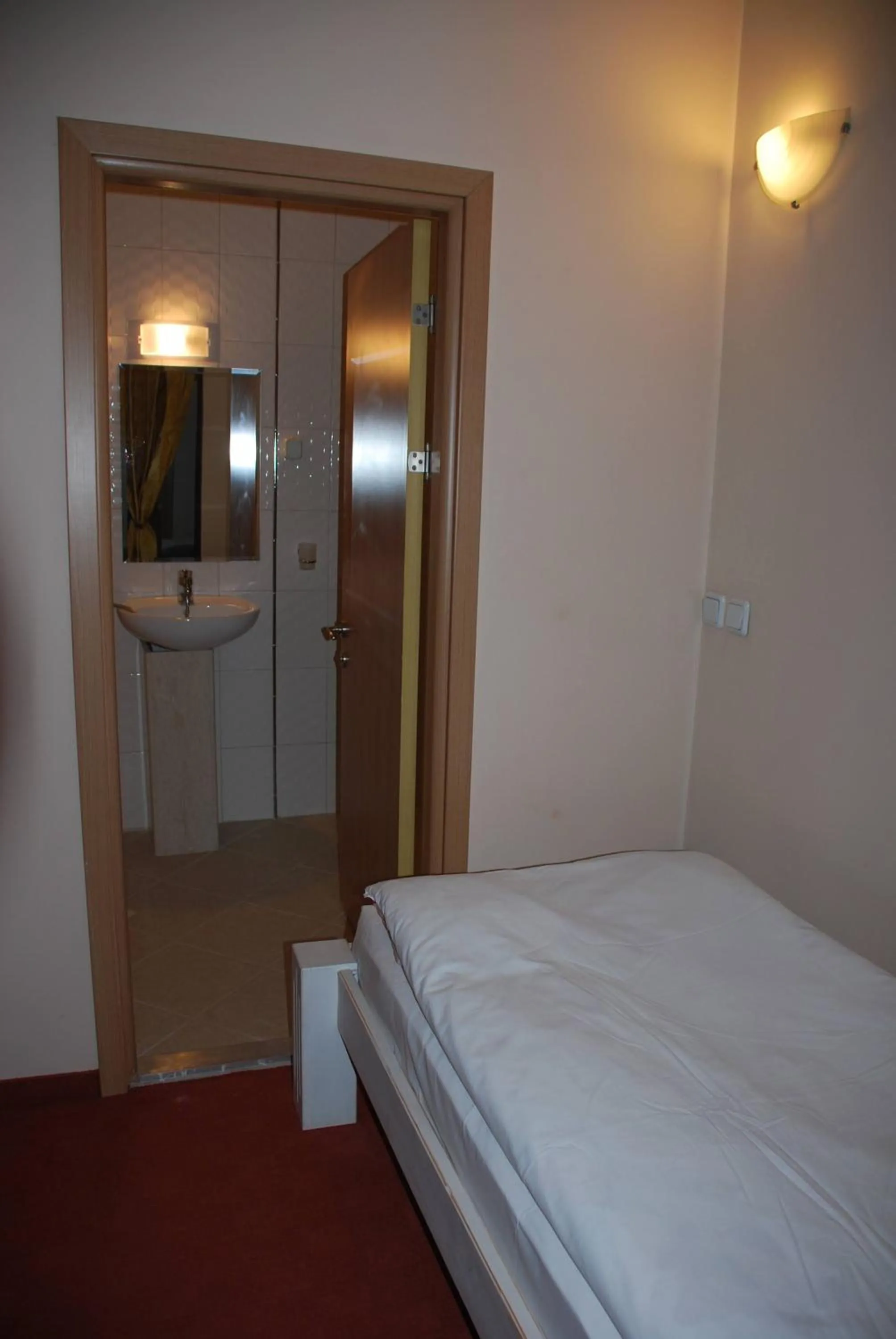 Bathroom, Bed in Guest House ANEX