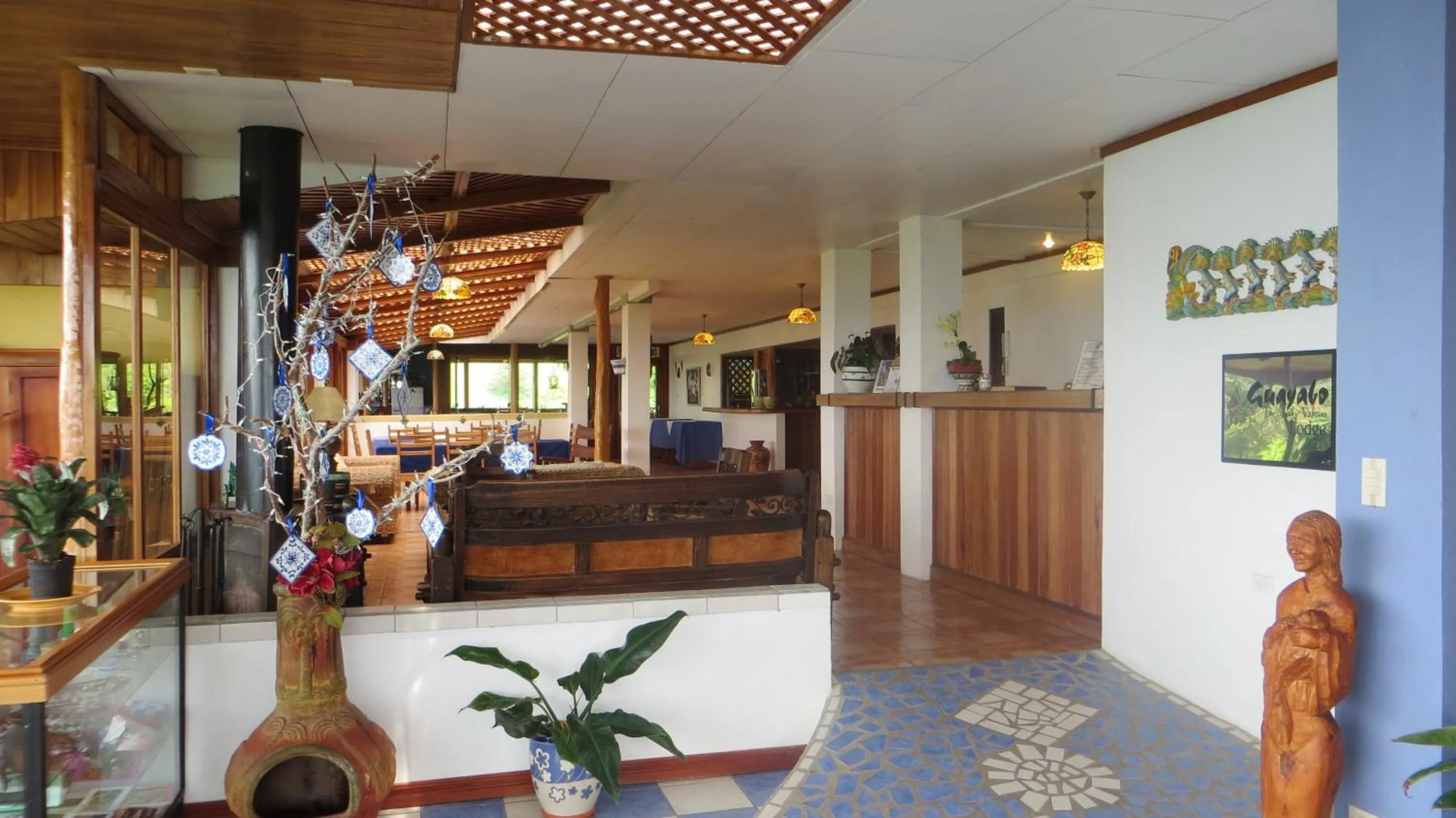 Lobby or reception in Guayabo Lodge