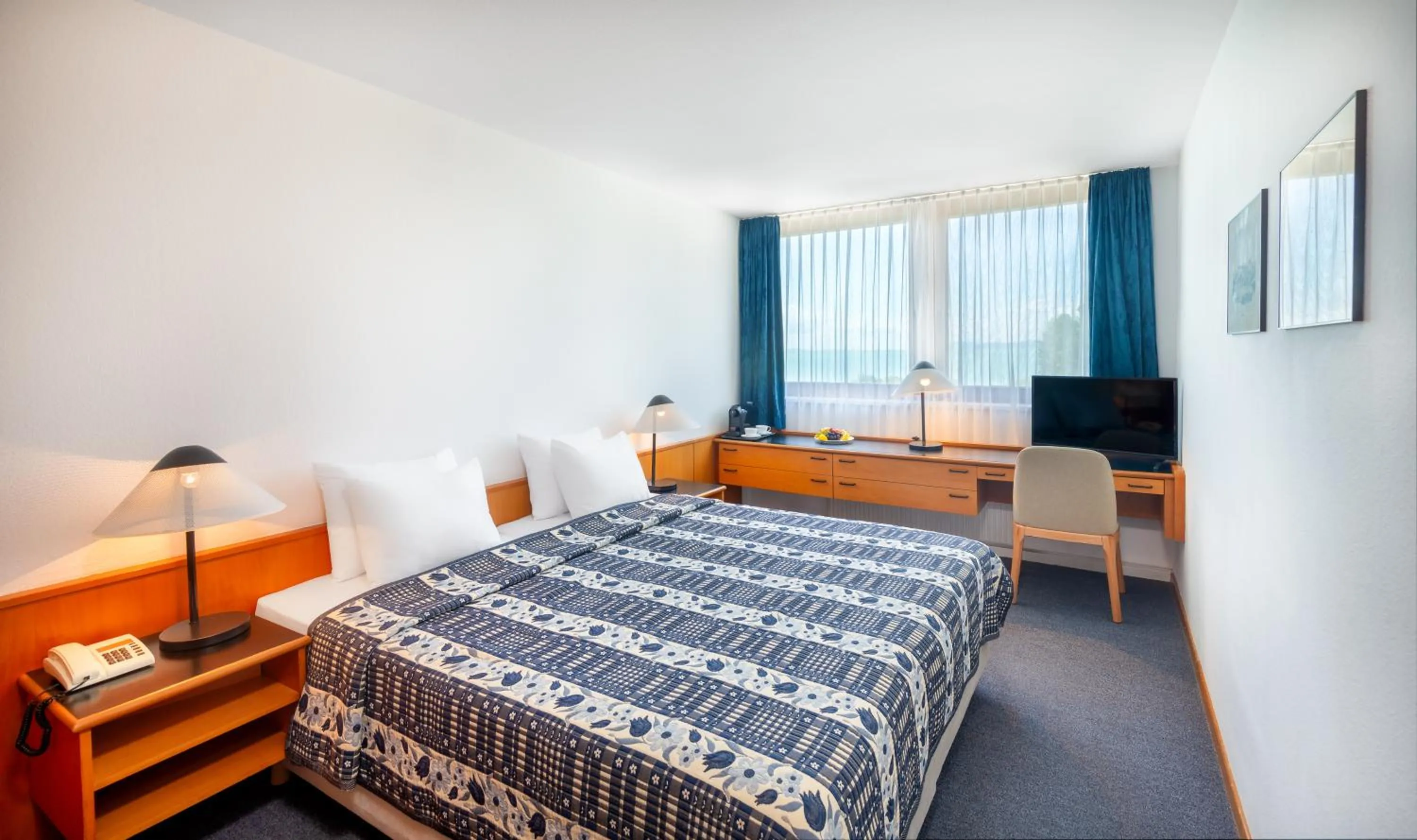 Bedroom, Bed in Hotel Club Tihany