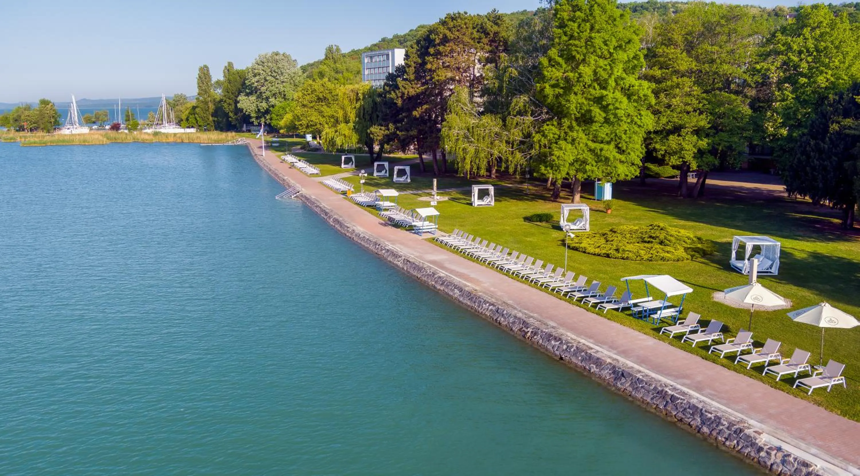 Beach in Hotel Club Tihany