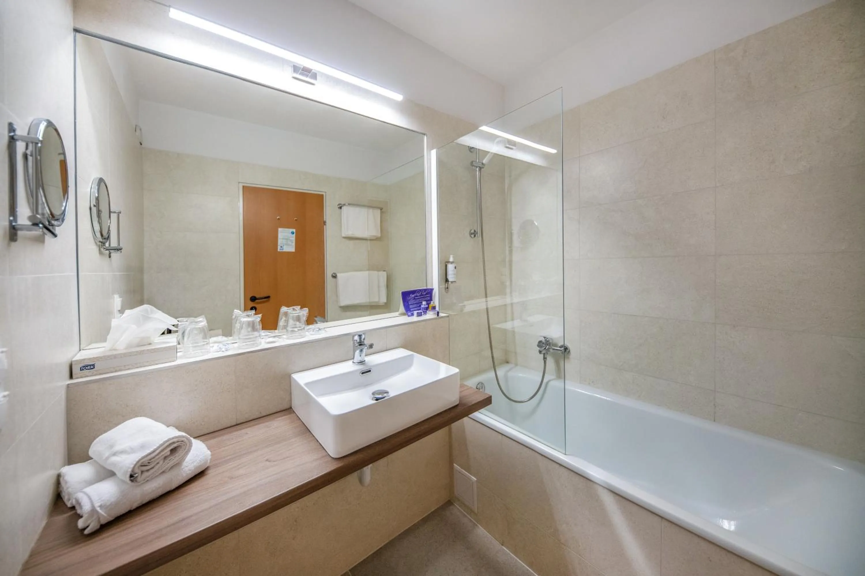 Bathroom in Hotel Club Tihany