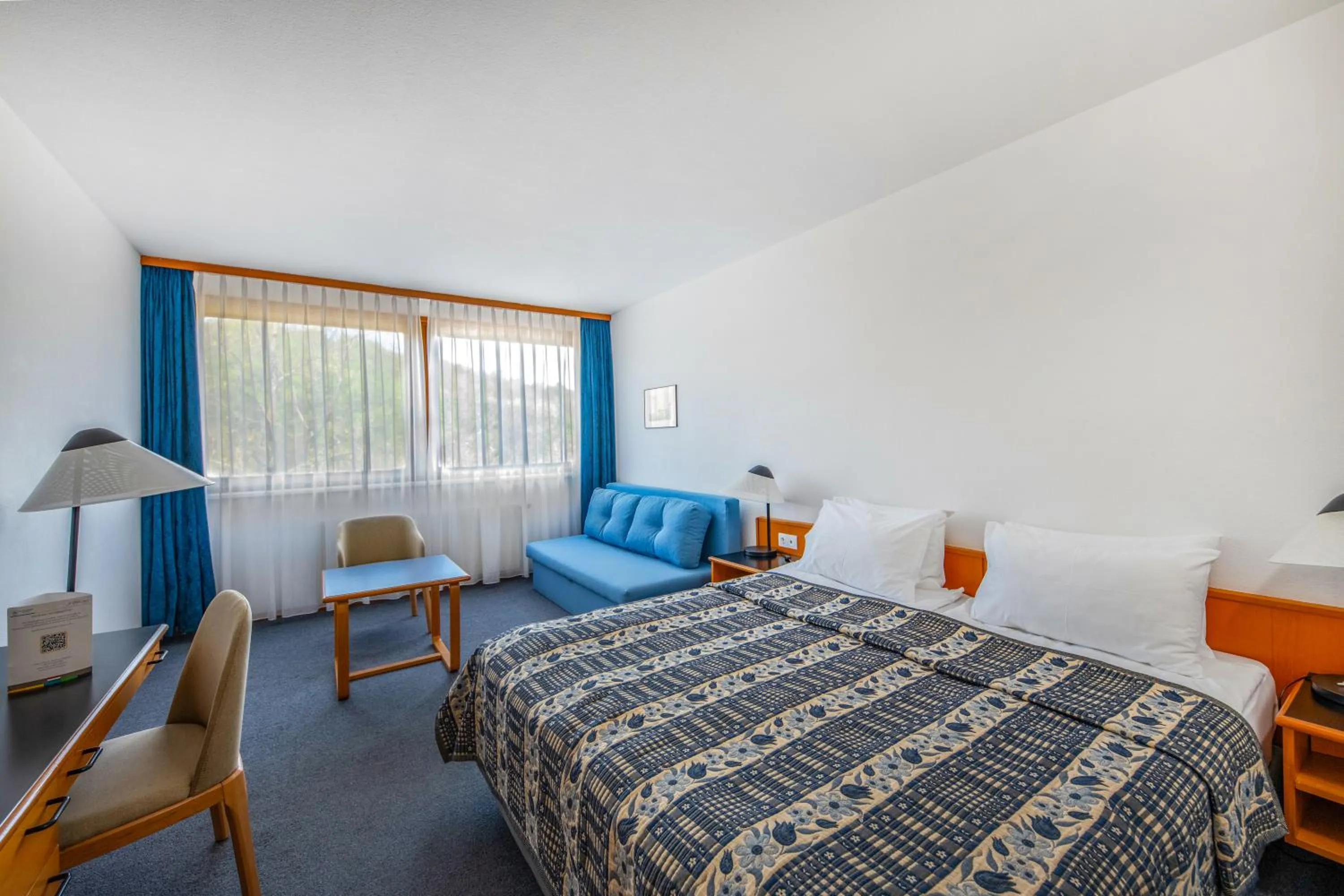 Bedroom, Bed in Hotel Club Tihany