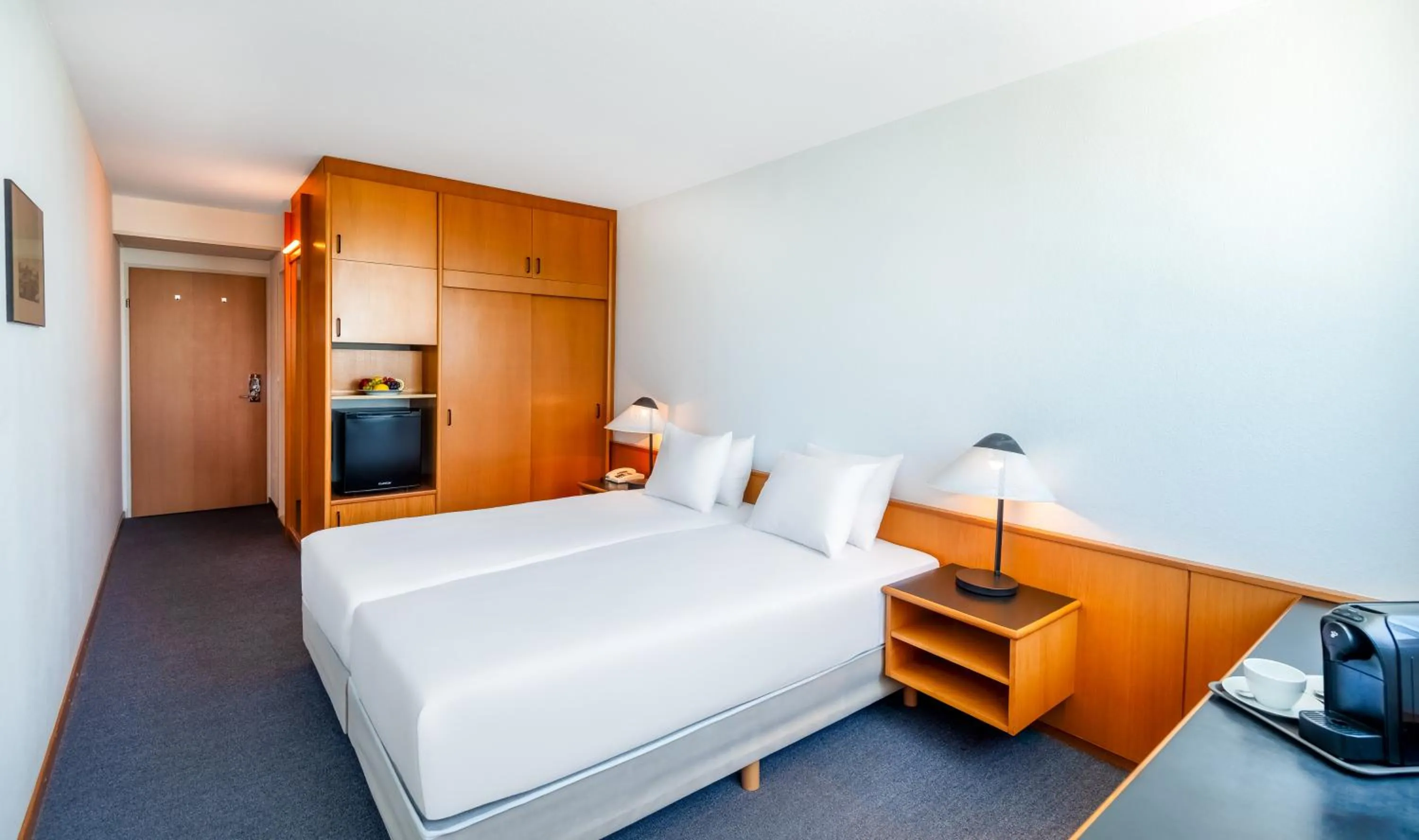 Bedroom, Bed in Hotel Club Tihany