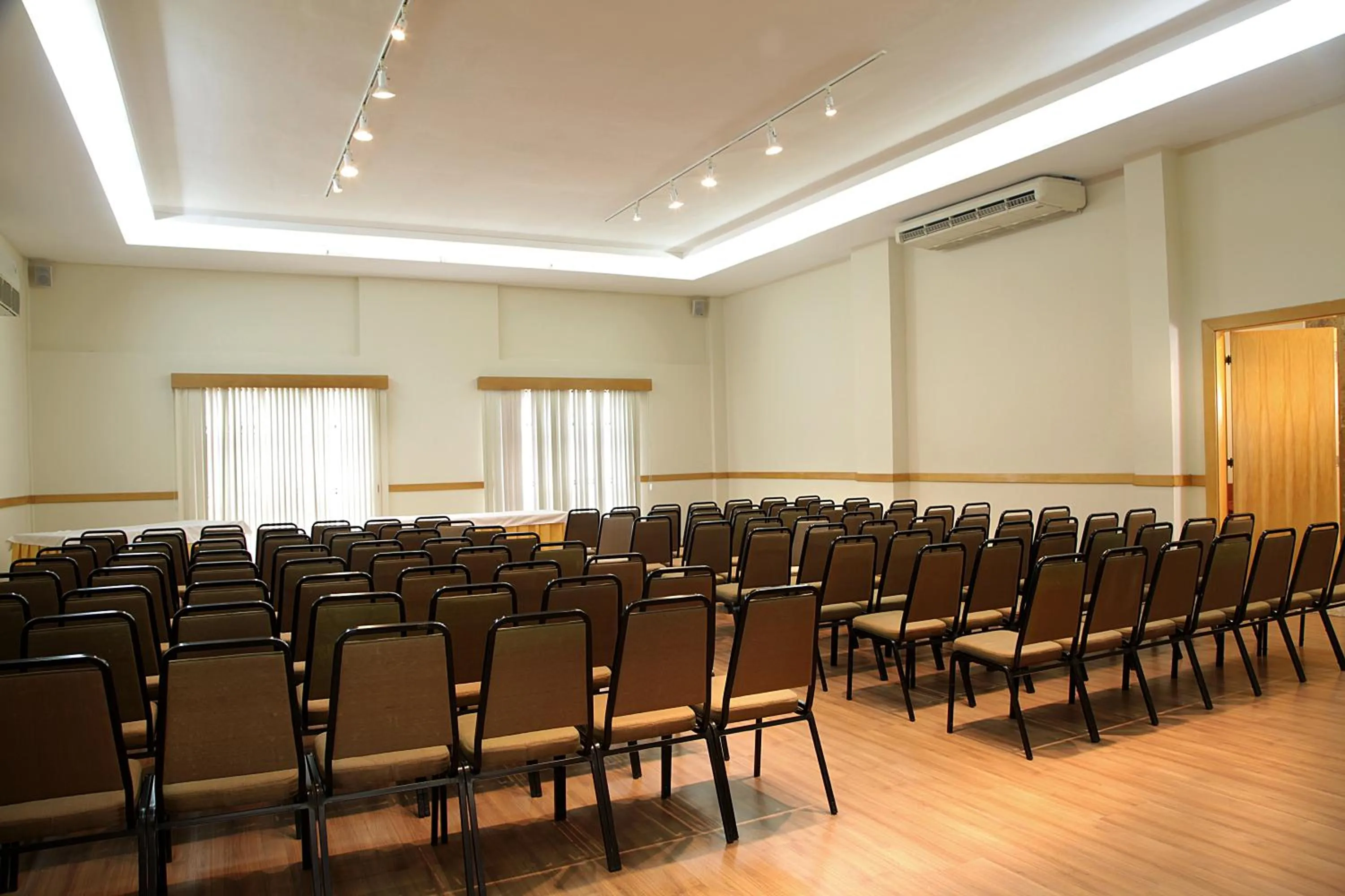 Meeting/conference room in Dexter Hotel - Volta Redonda