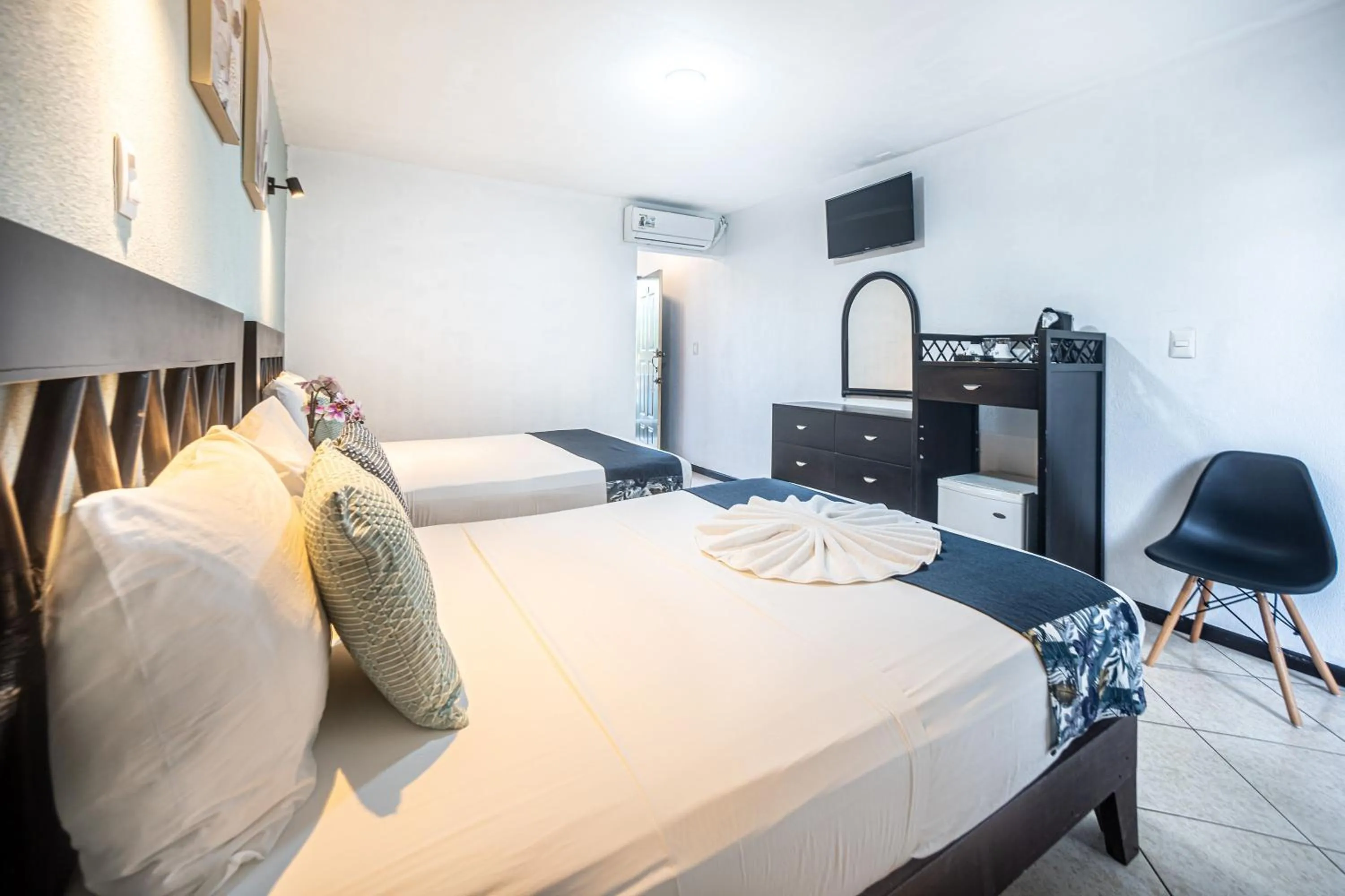 Bedroom, Bed in Paradise Jaco Beach Front