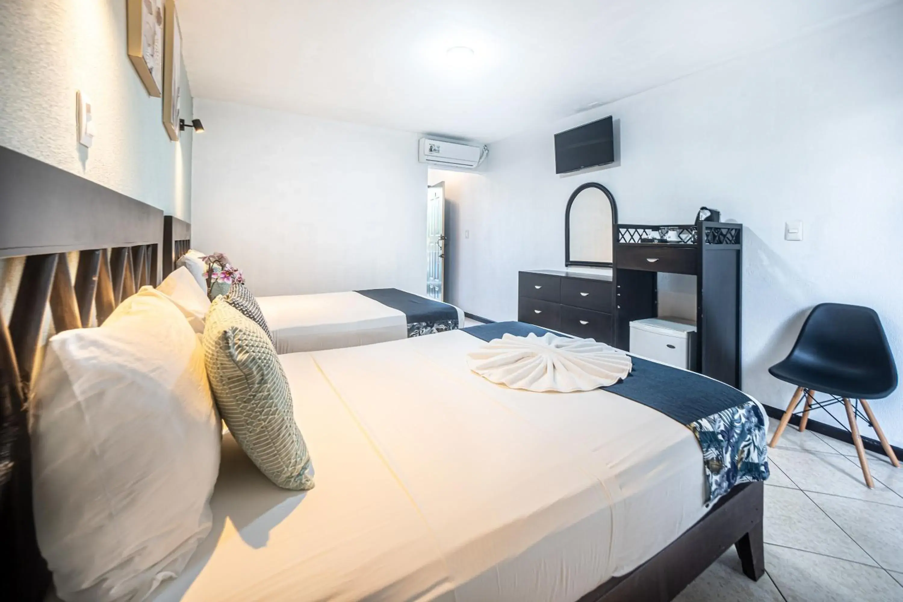 Triple Room in Paradise Jaco Beach Front Triple Room in Paradise Jaco Beach Front