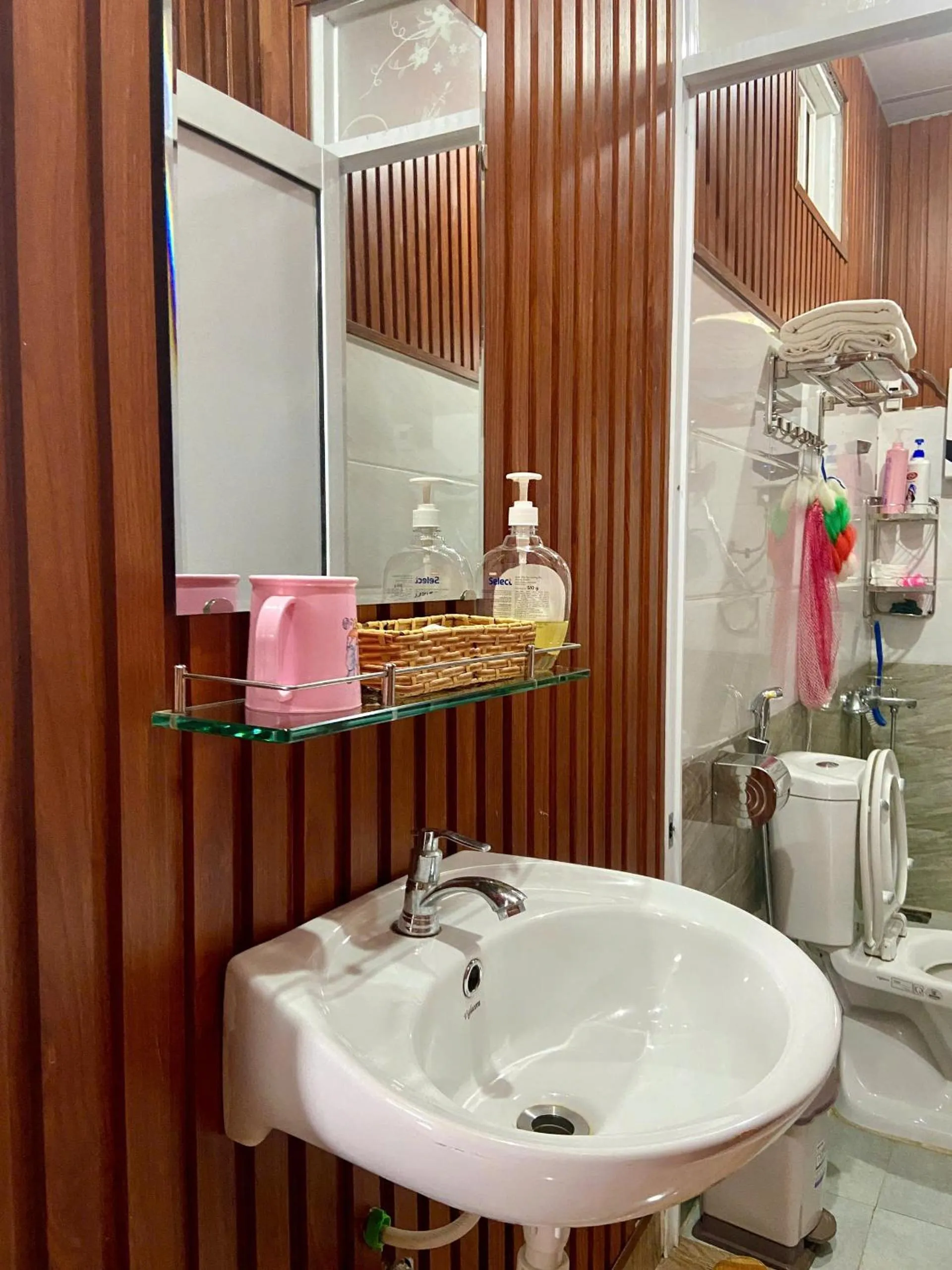 Toilet in An An Homestay Bảo Lộc