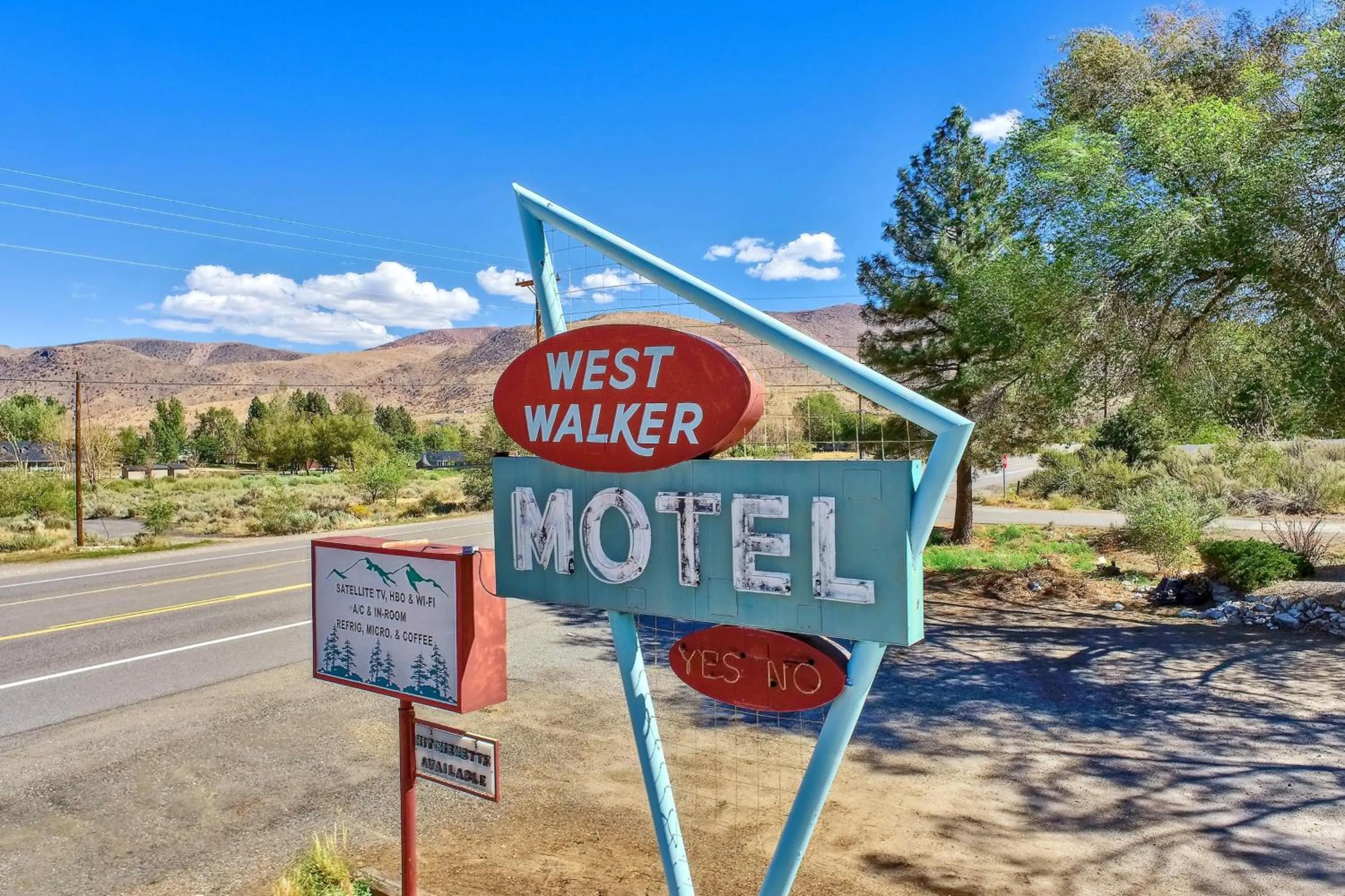 The Historic West Walker Motel