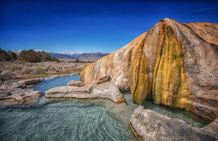 The Historic West Walker Motel