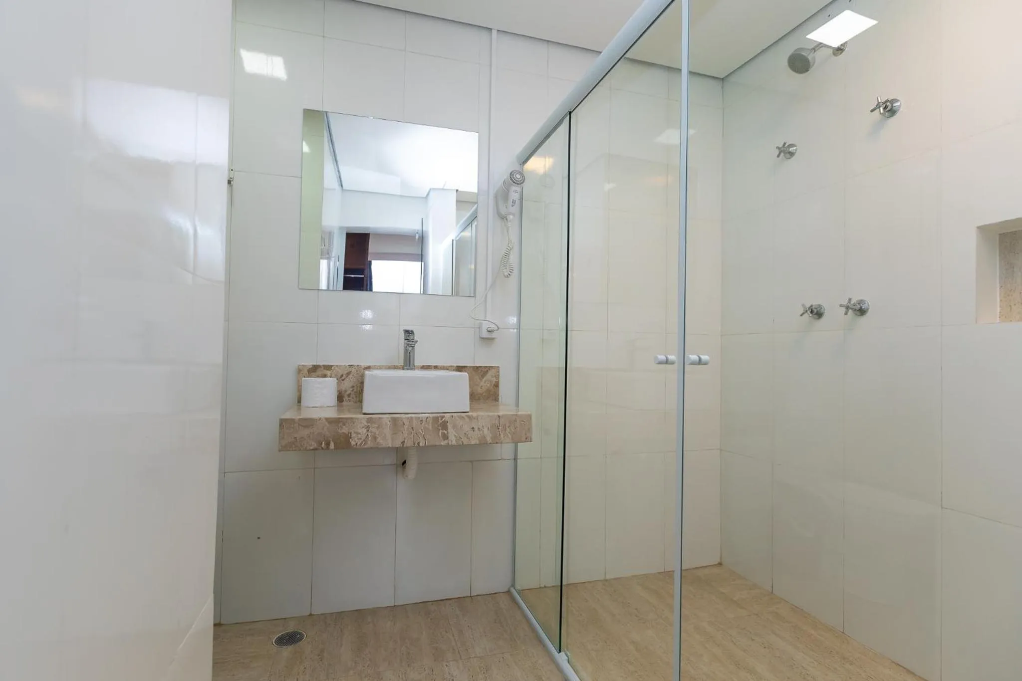 Shower in Villa Hegus no Alto da Boa Vista