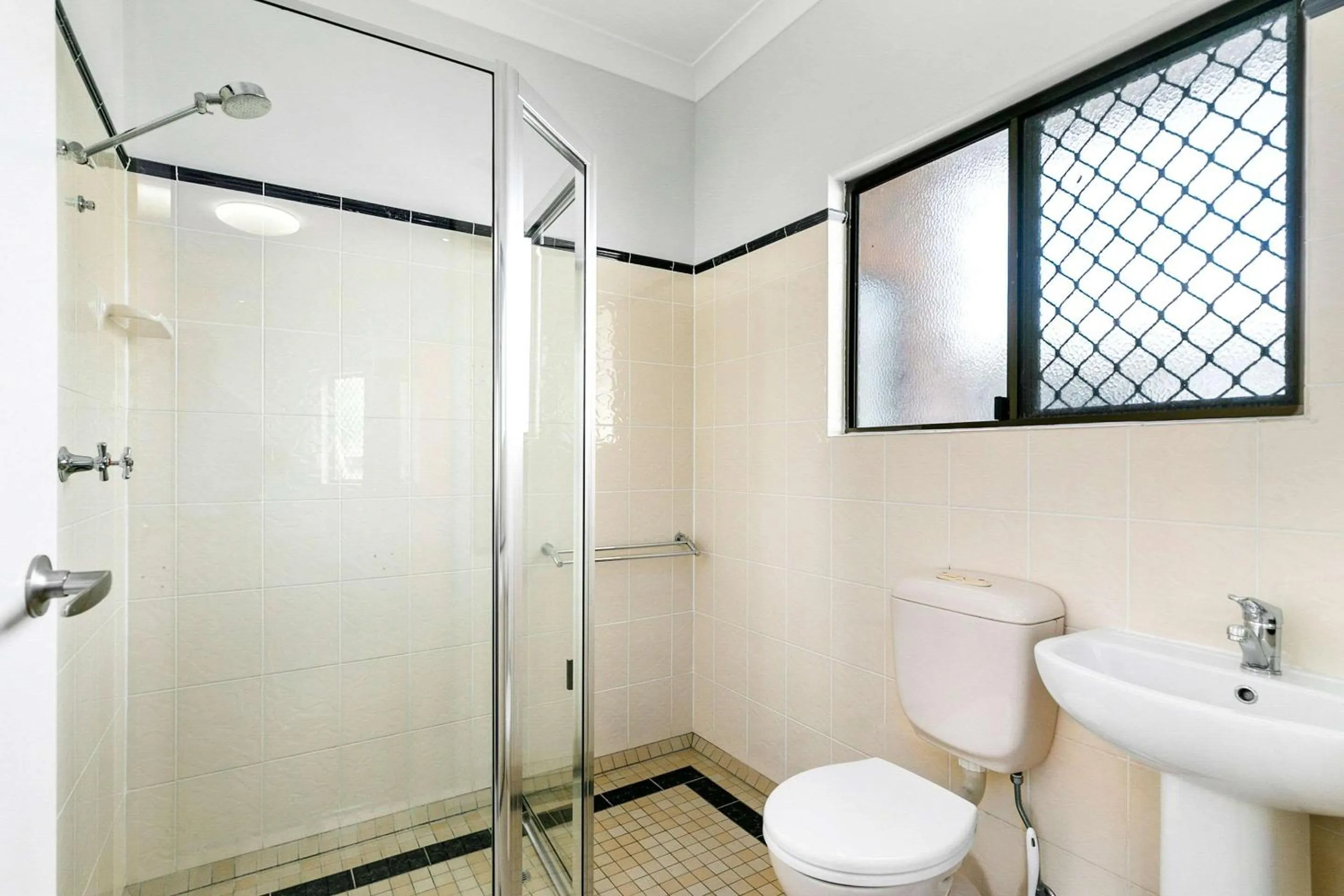 Bathroom in Parkland Resorts Calliope