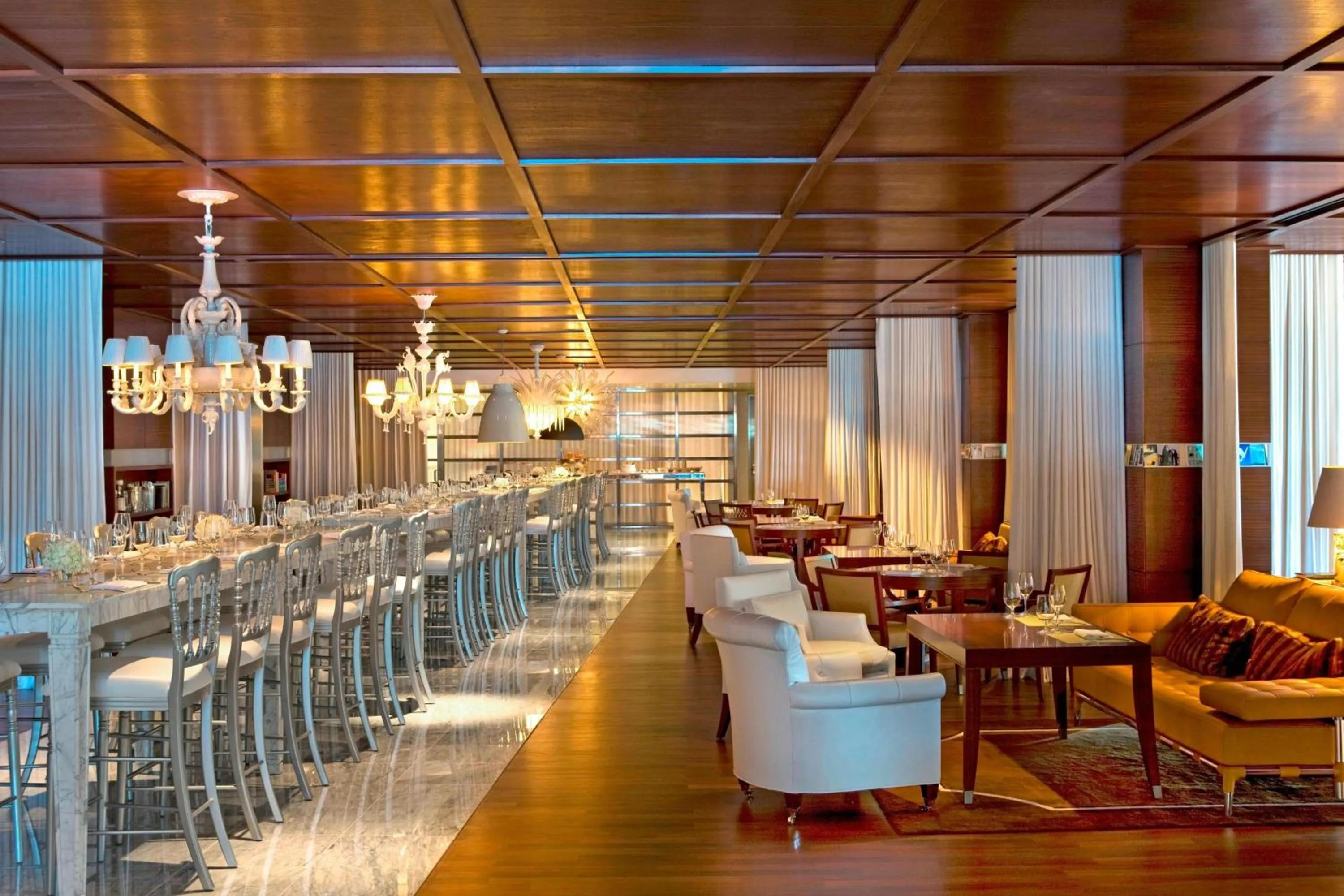 Restaurant/places to eat in SLS Hotel, a Luxury Collection Hotel, Beverly Hills