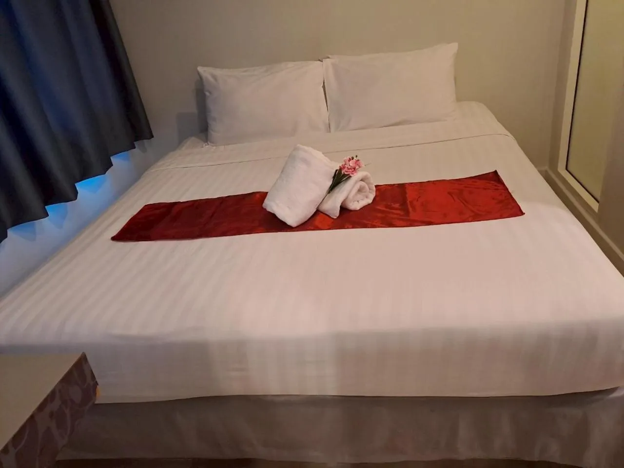 Bed in Nantra Ploenchit hotel