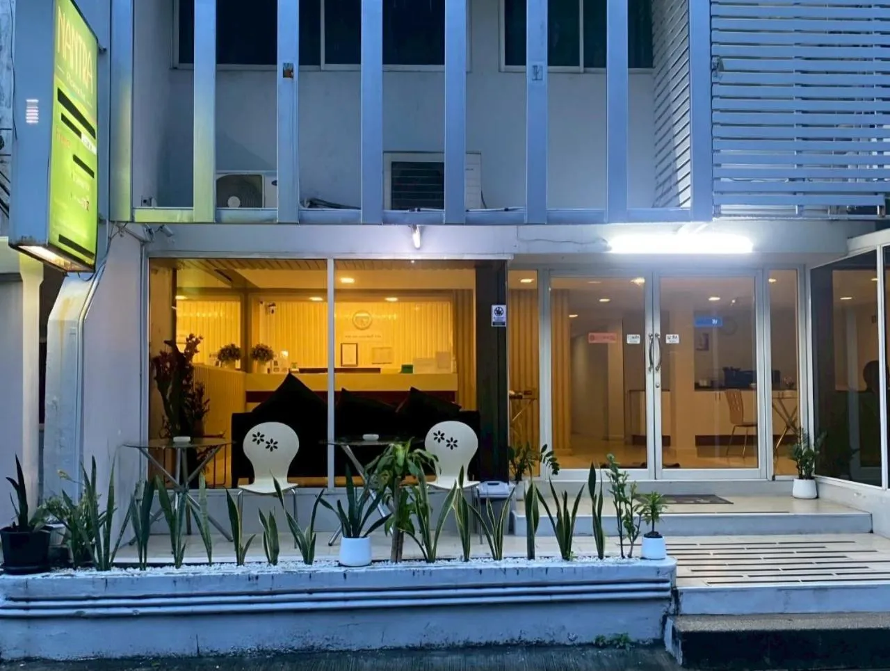 Nantra Ploenchit hotel