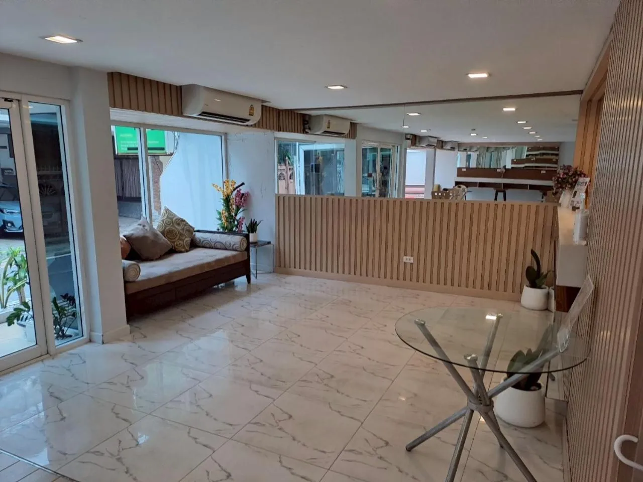 Nantra Ploenchit hotel