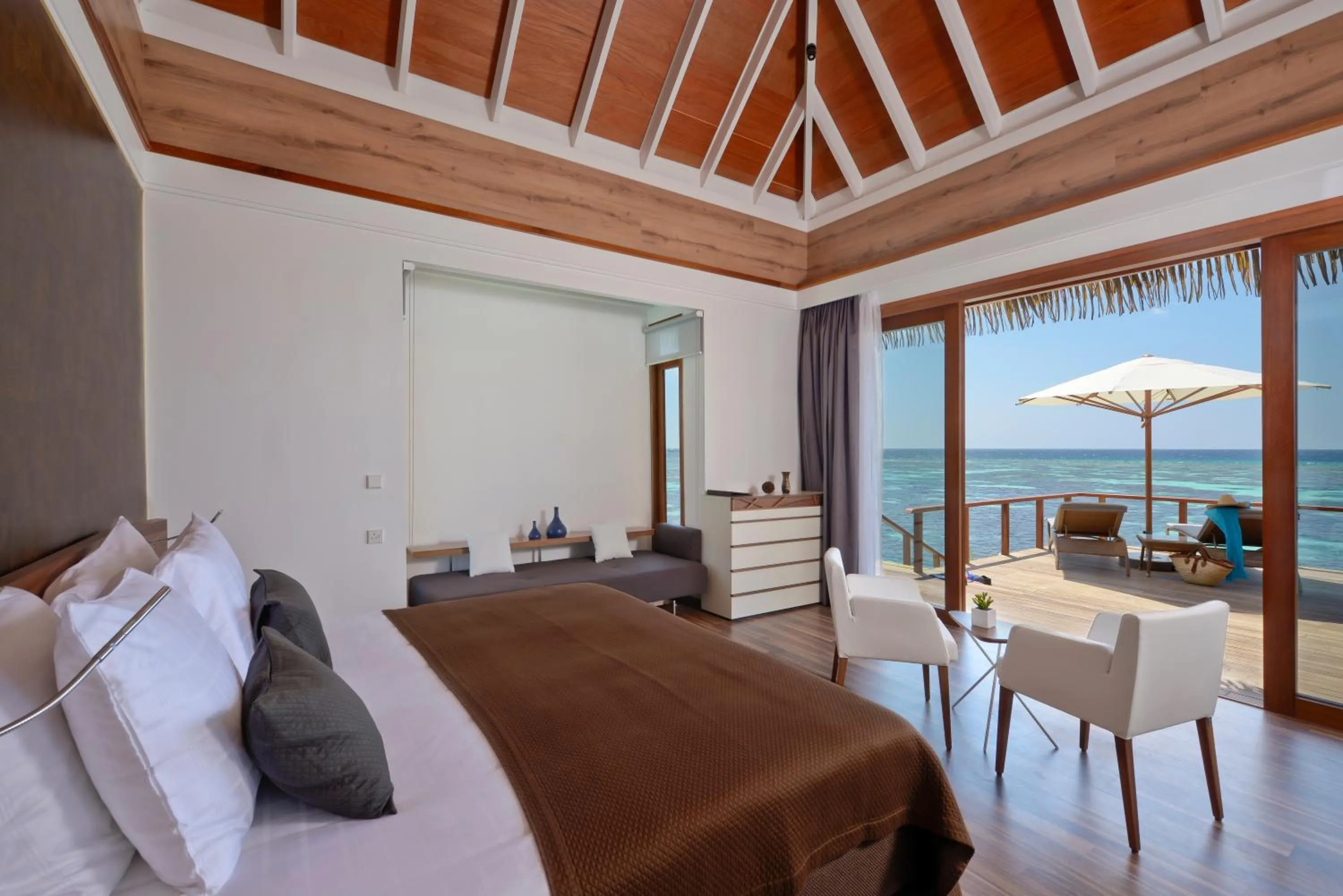 Bed in Kandolhu Maldives