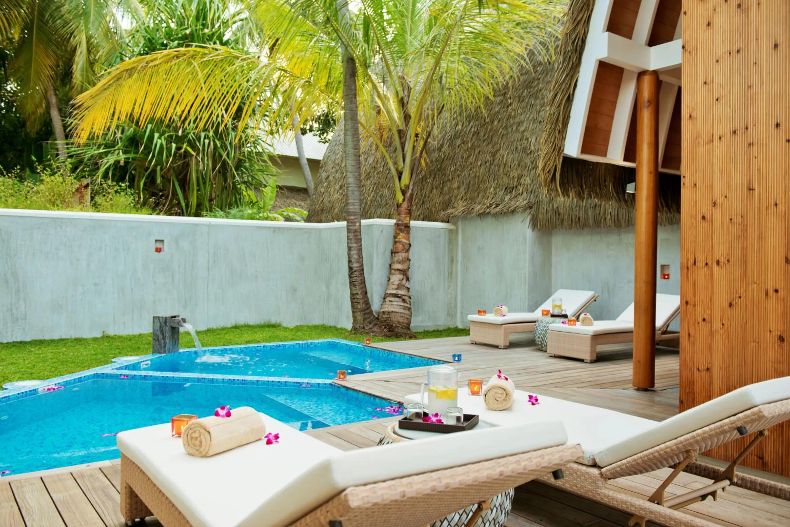 Pool view in Kandolhu Maldives