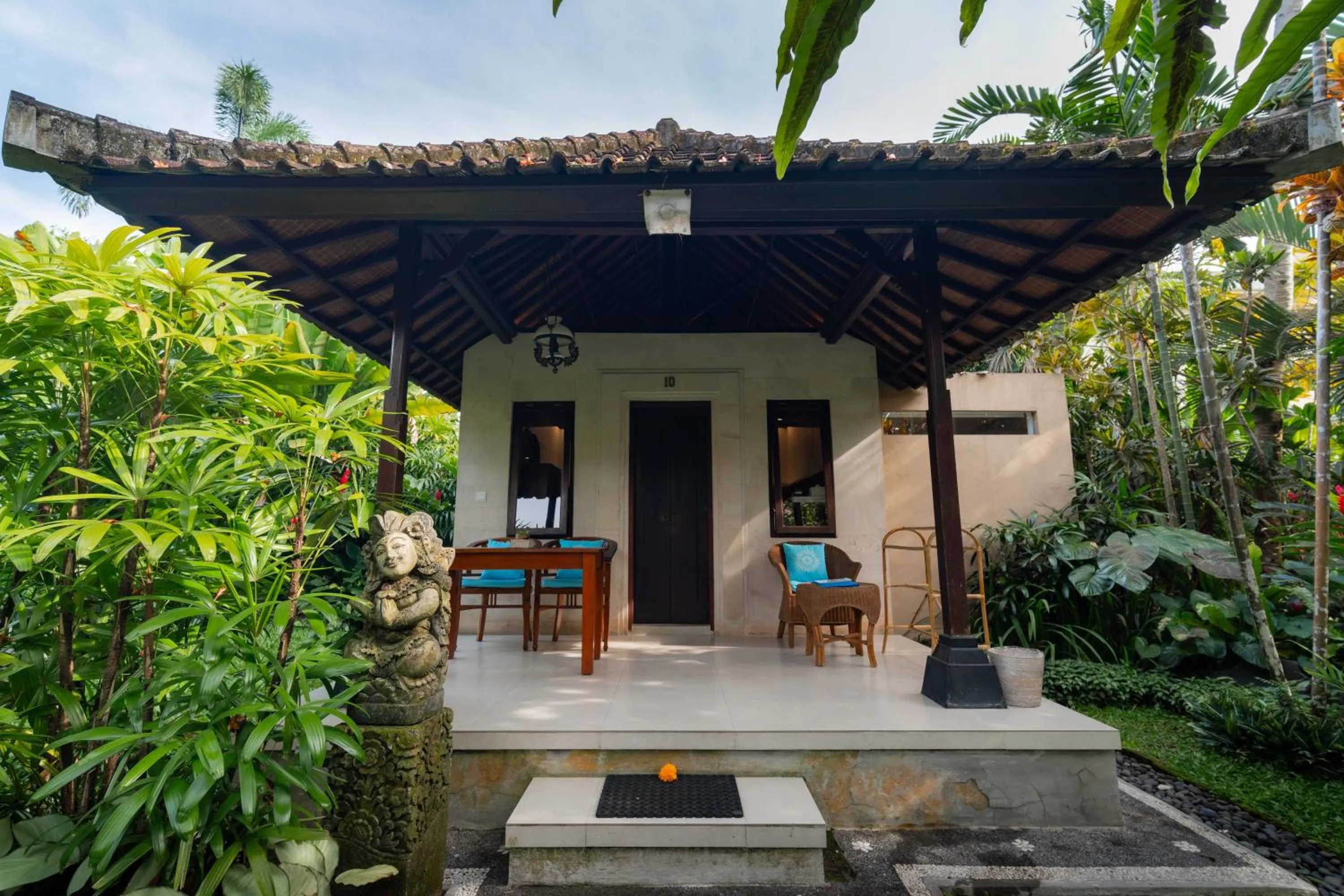 Property building in Sama's Cottages and Villas