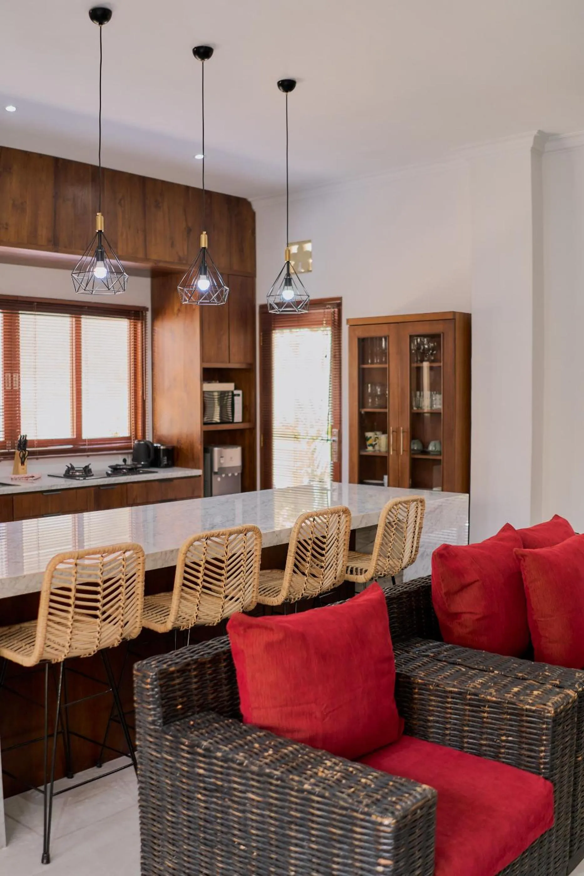 Sama's Cottages and Villas