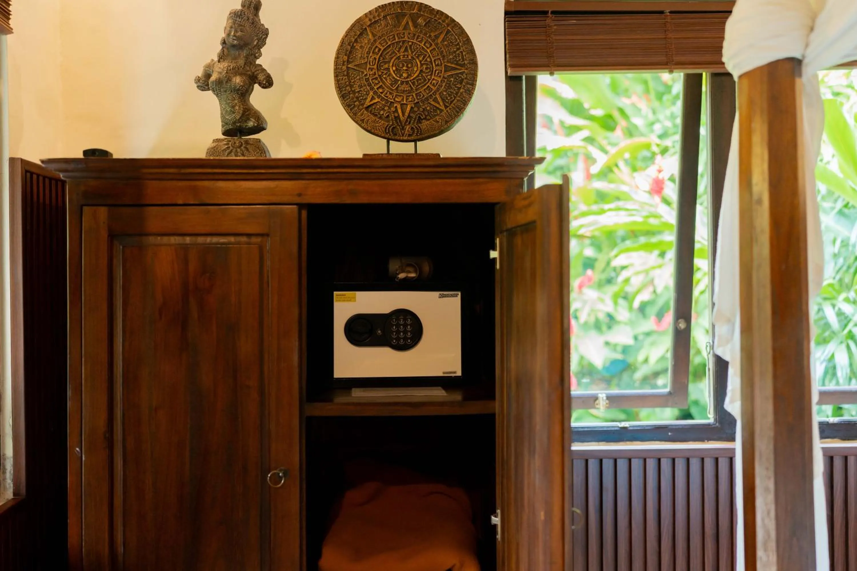 safe in Sama's Cottages and Villas