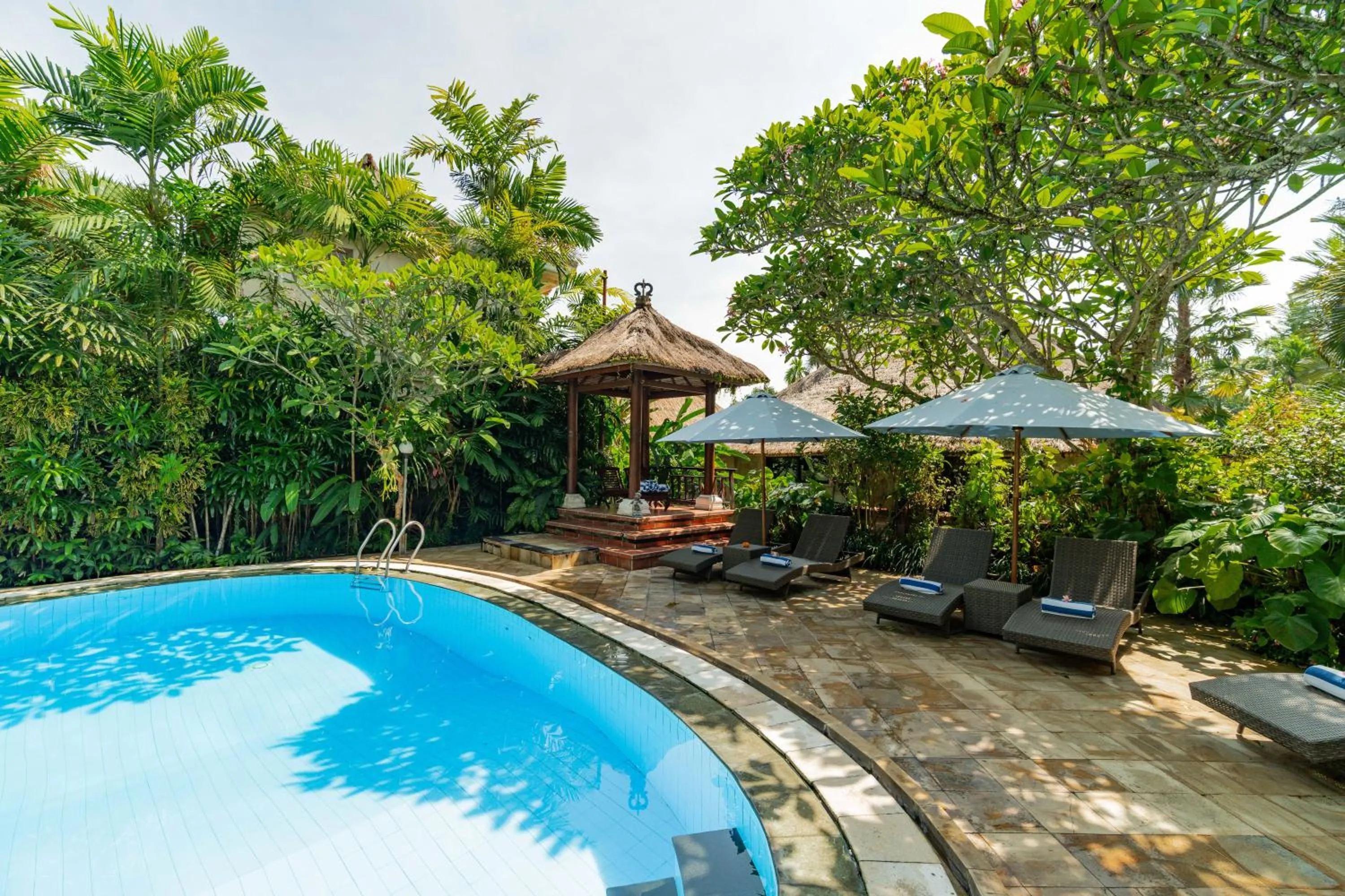 Swimming pool in Sama's Cottages and Villas