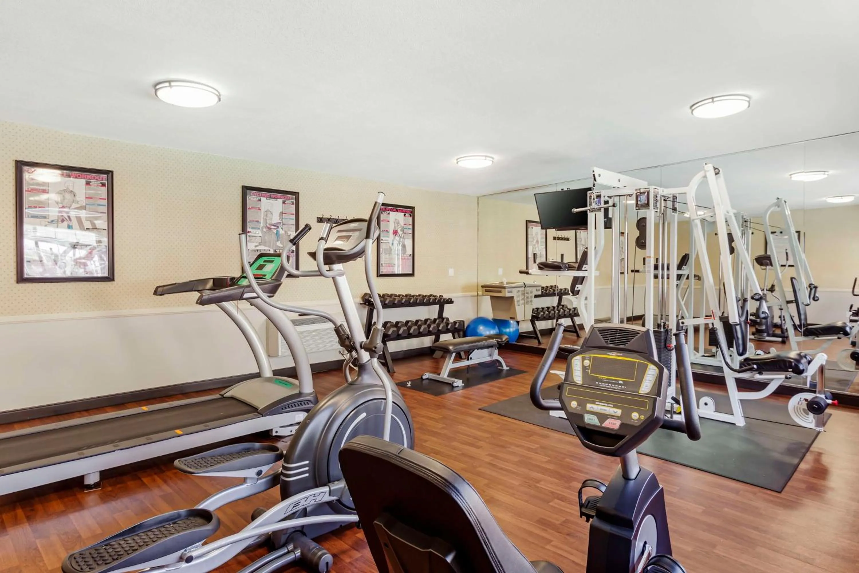 Fitness centre/facilities in Best Western China Lake Inn