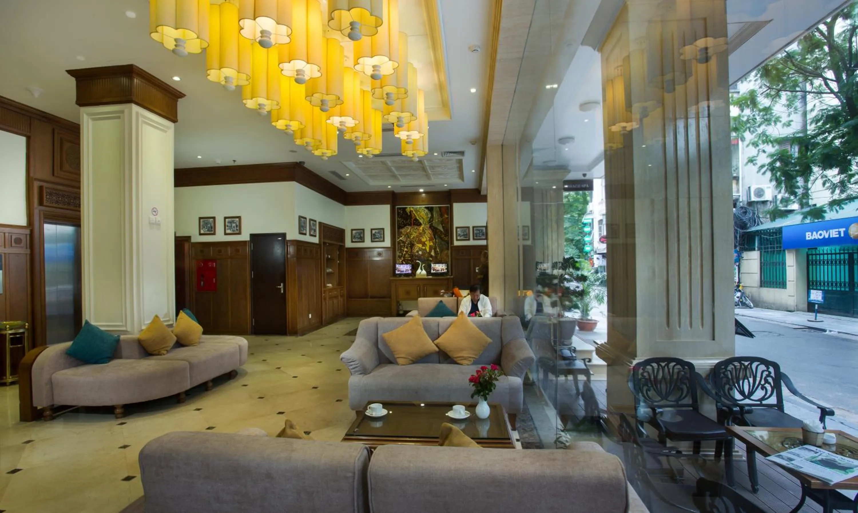 Business facilities in Hanoi Pearl Hotel