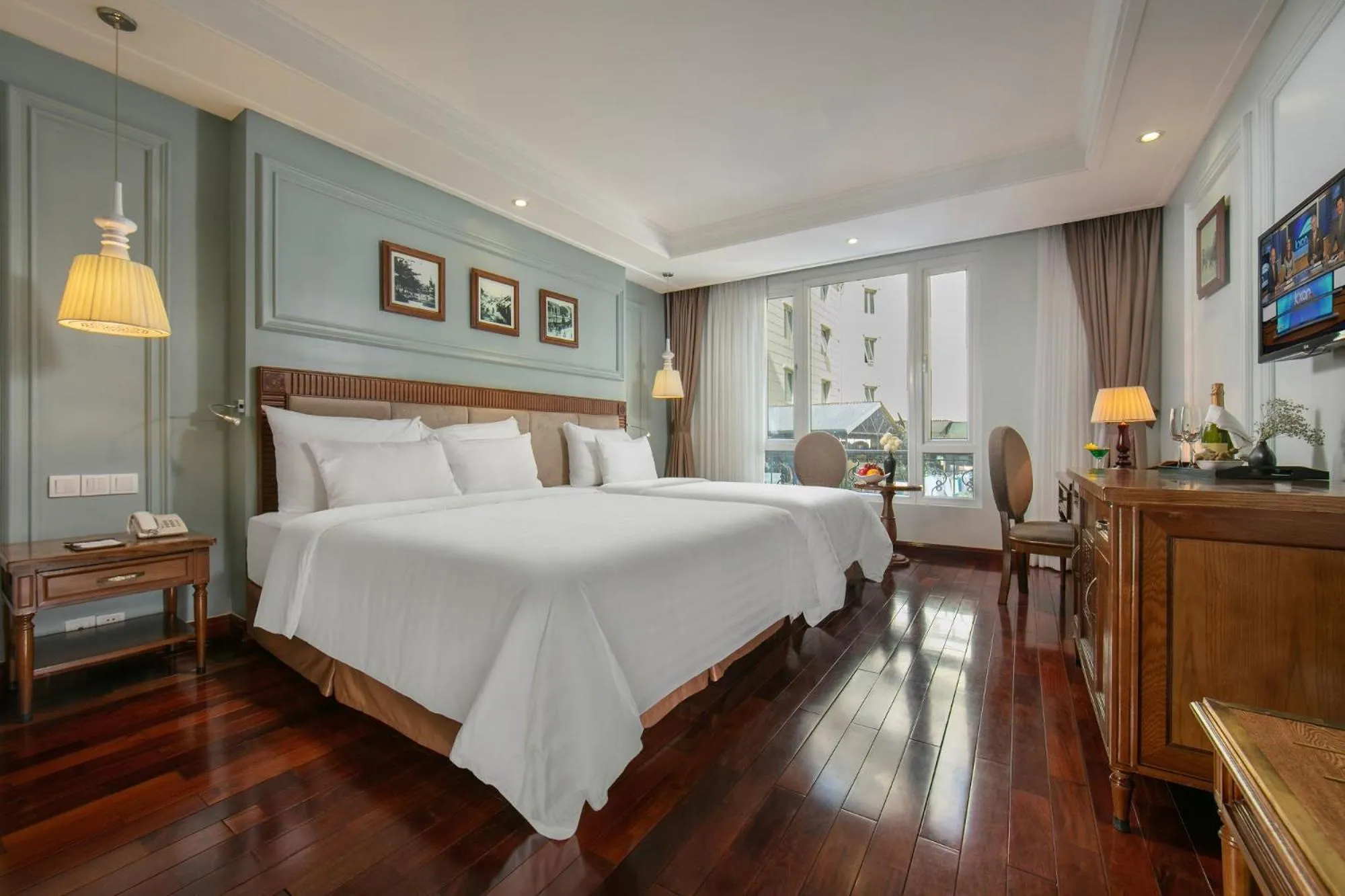 Photo of the whole room, Bed in Hanoi Pearl Hotel