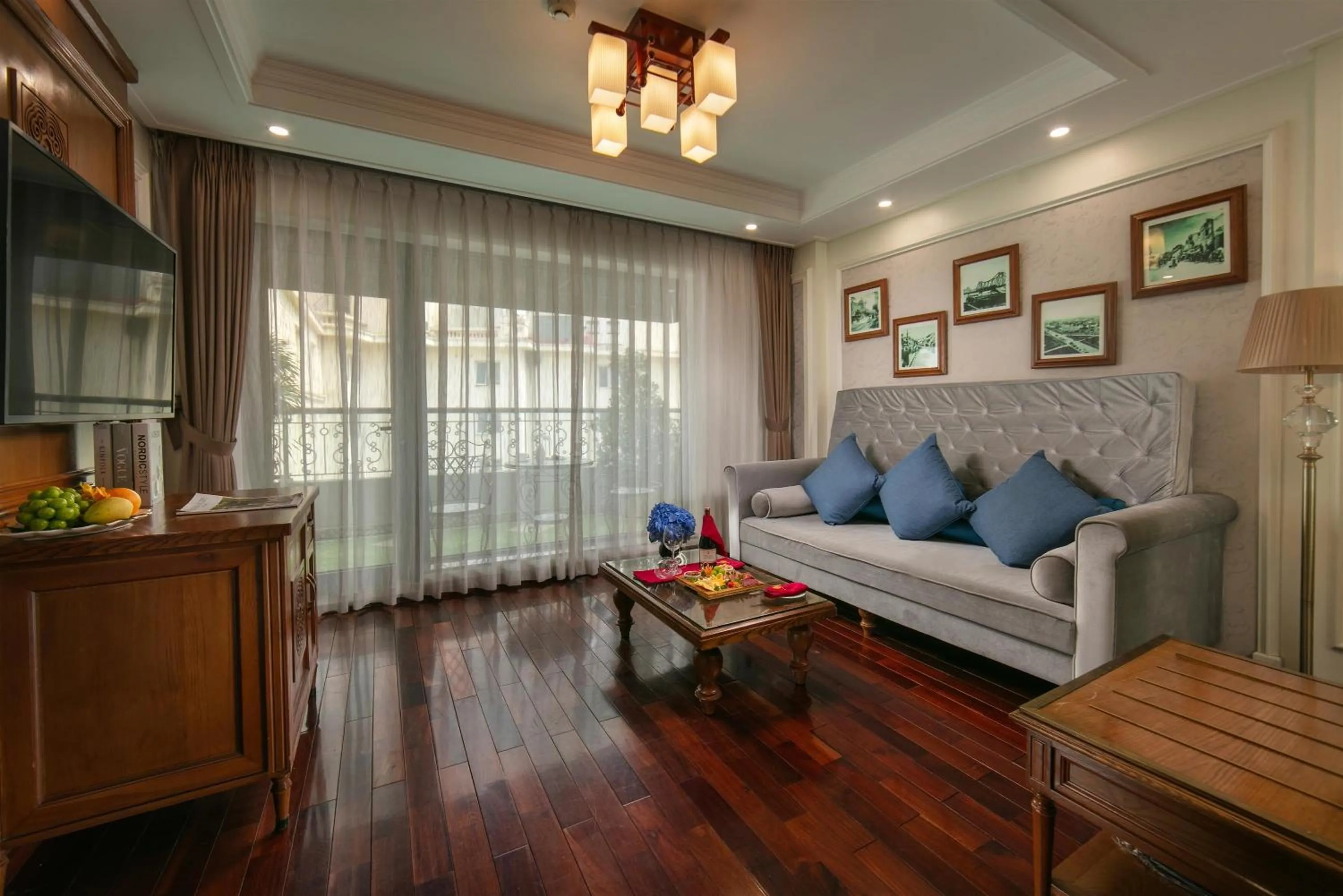 Bedroom in Hanoi Pearl Hotel