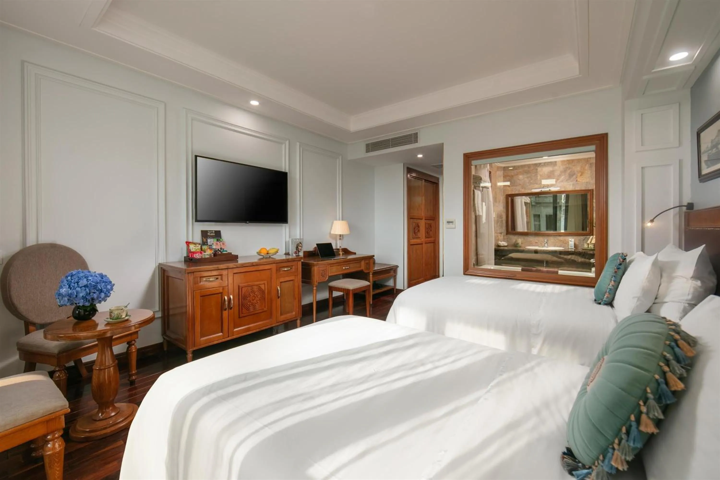 Bed in Hanoi Pearl Hotel