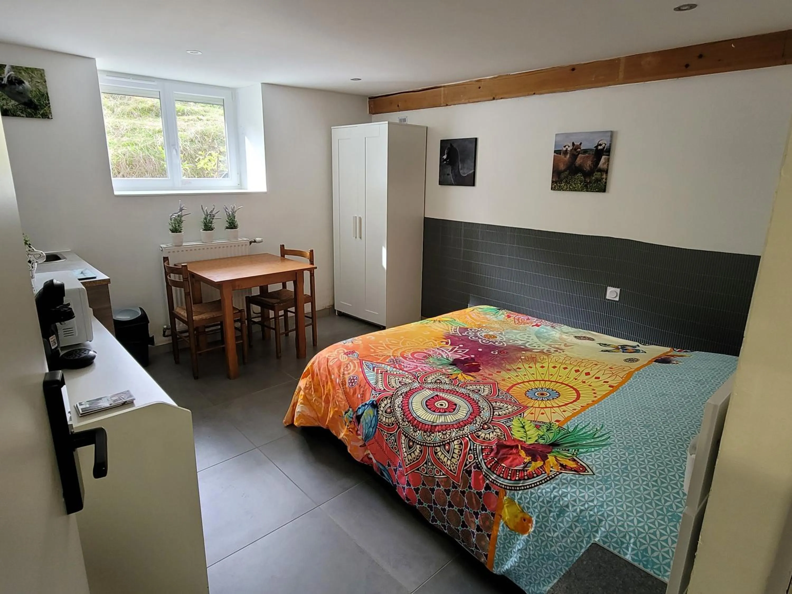 Double or Twin Room - Disability Access in ALPAGAS DU DOMAINE MAEL