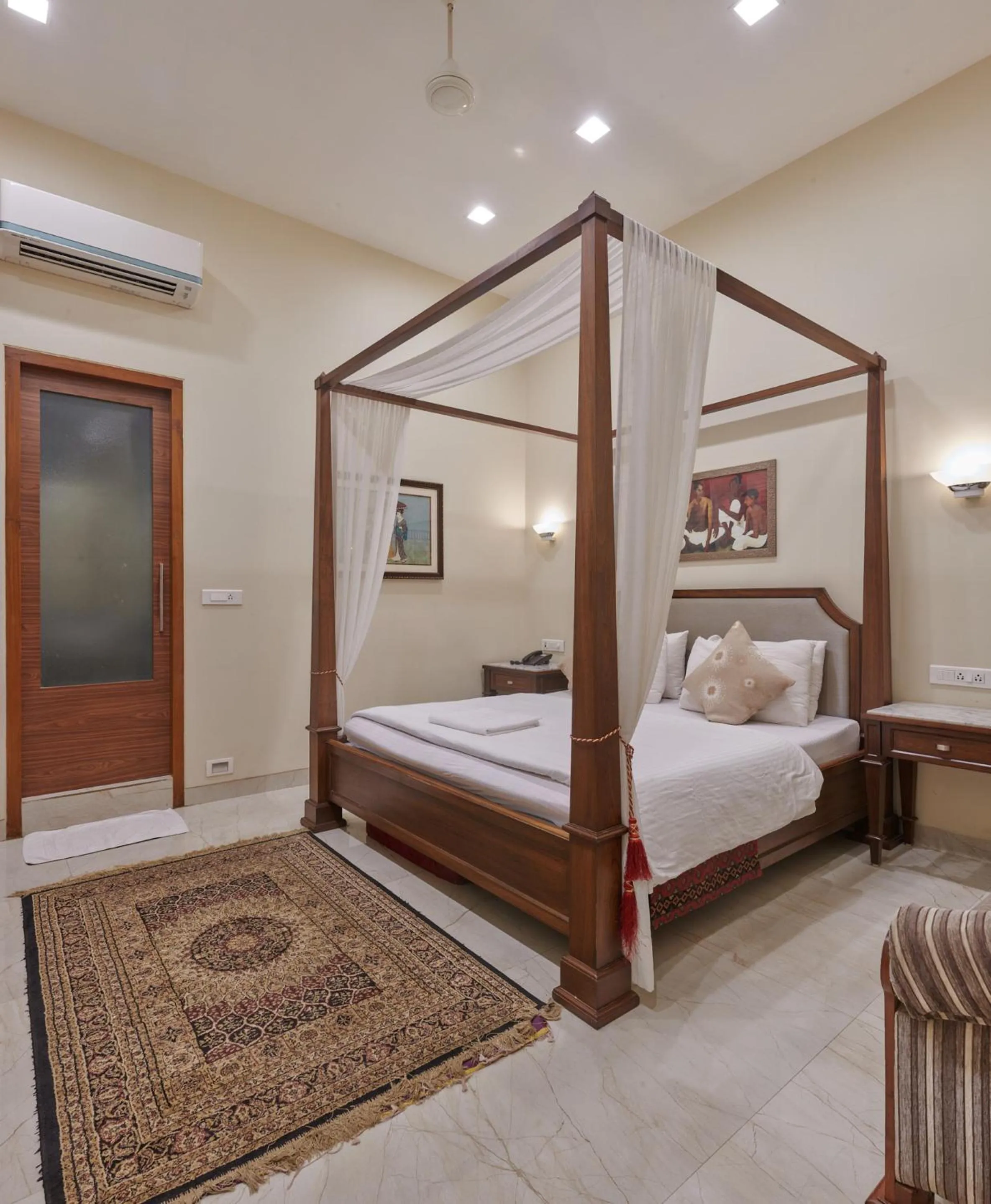 Bedroom, Bed in Elphinstone Hotel
