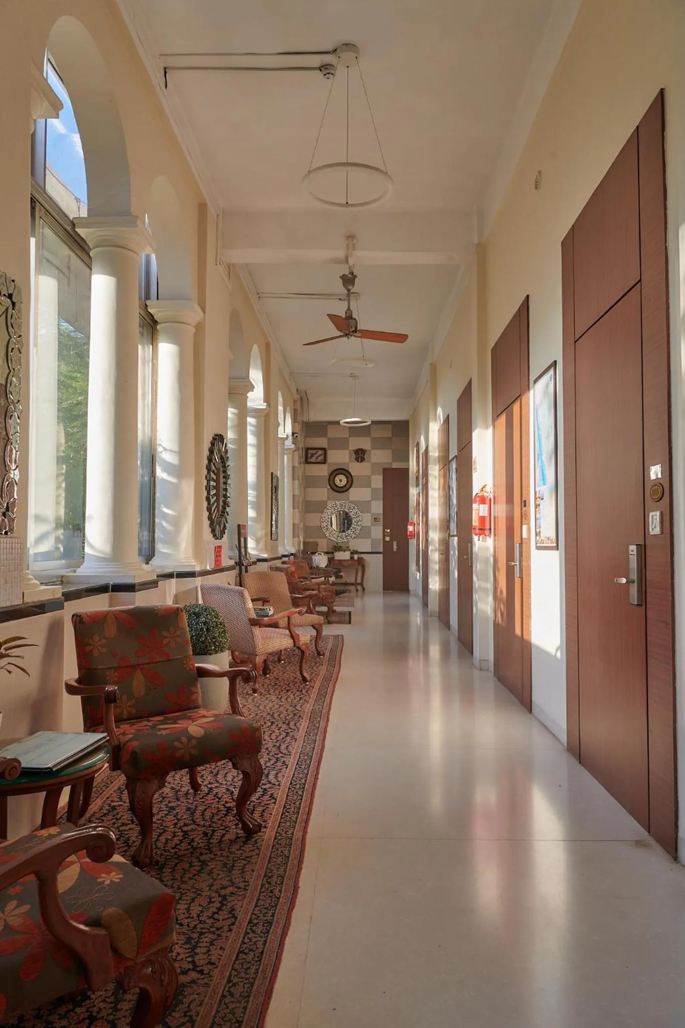 Lobby or reception in Elphinstone Hotel