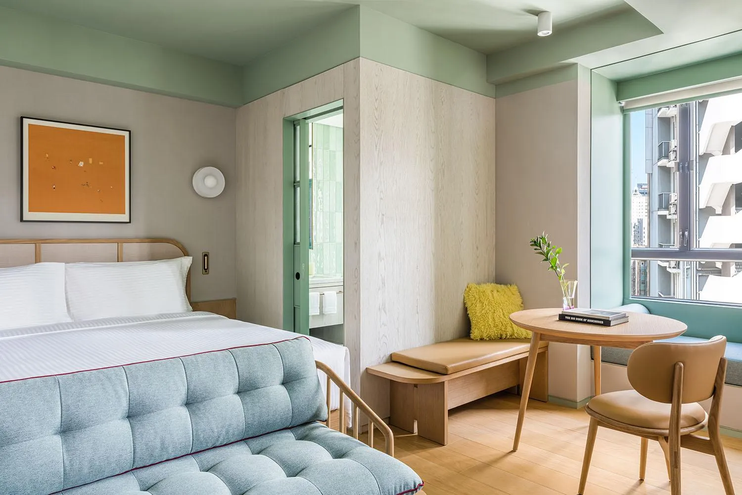 Photo of the whole room, Bed in YING'nFLO, Hong Kong, Wan Chai