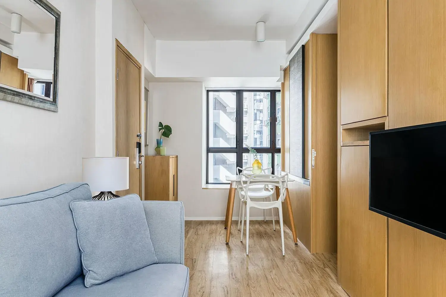 Suite in YING'nFLO, Hong Kong, Wan Chai Suite in YING'nFLO, Hong Kong, Wan Chai