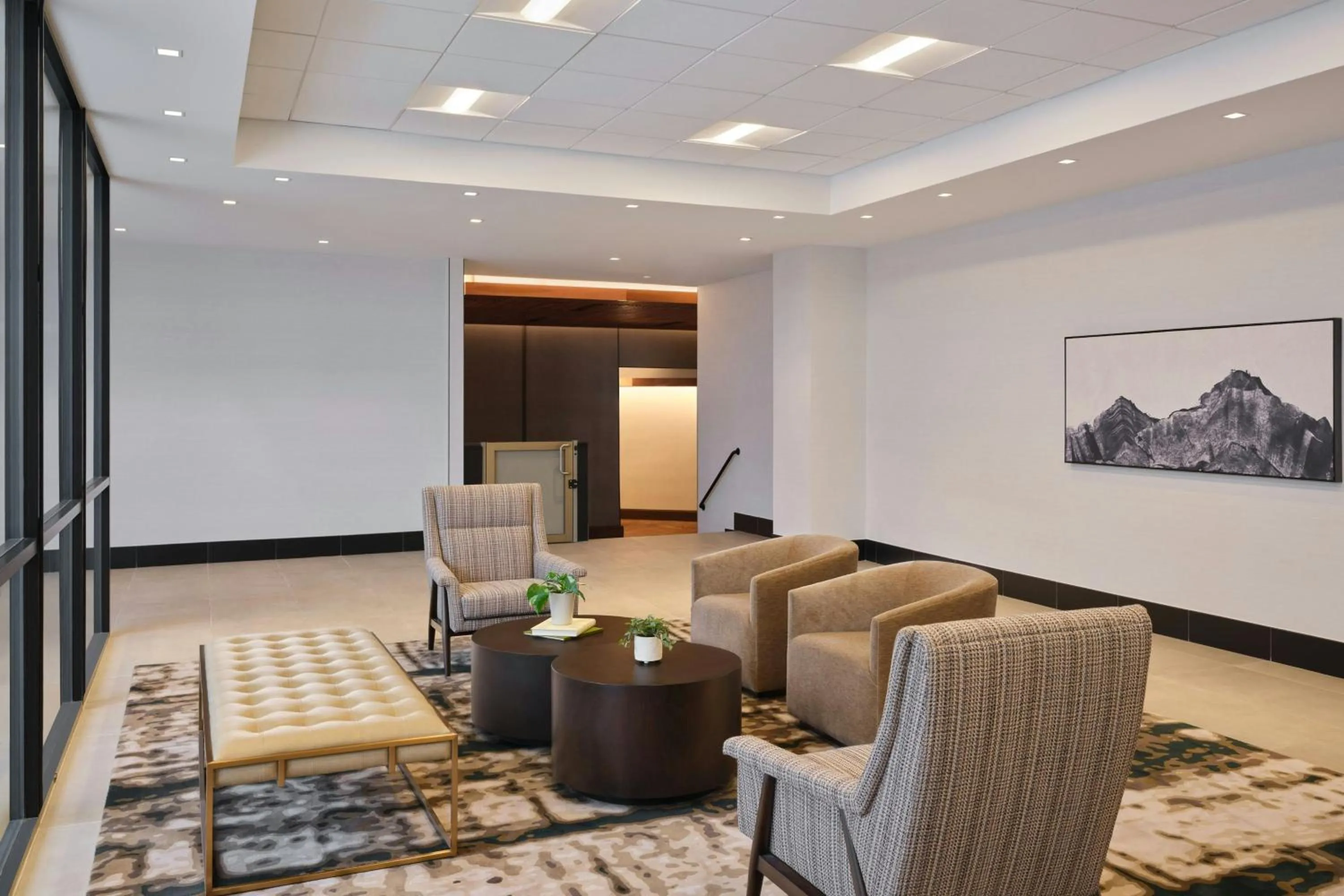 Lounge or bar in Sheraton Denver West Hotel