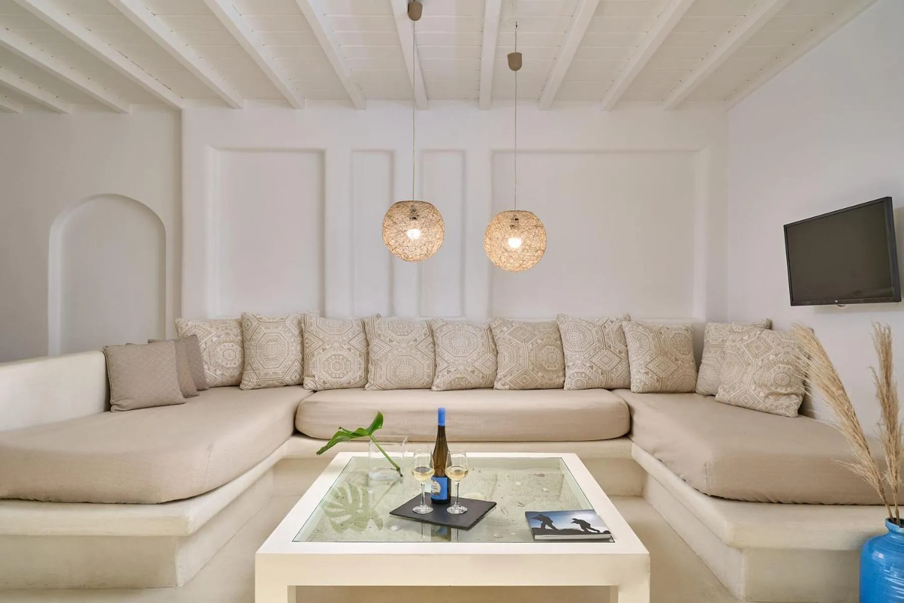 Living room in Paolas Τown Boutique Hotel