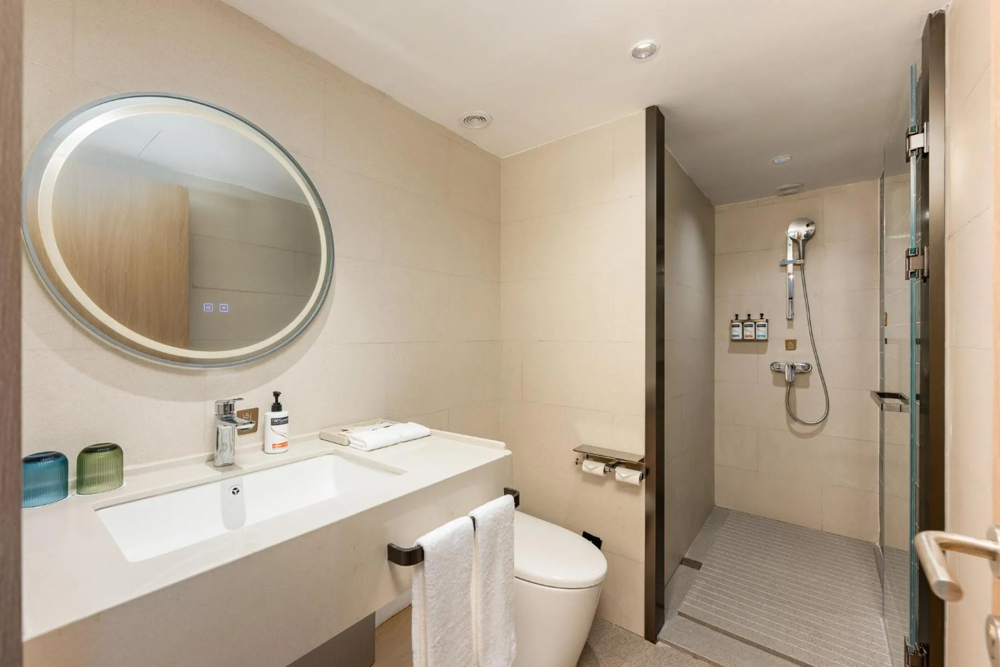 Bathroom in Holiday Inn Express Guiyang Downtown by IHG