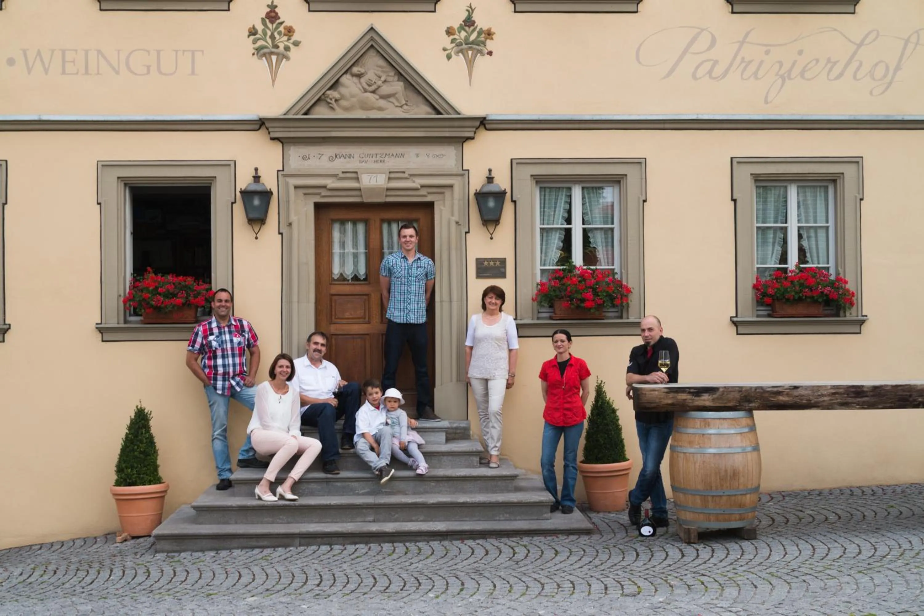 Family in Der Patrizierhof - Weingut Gasthof Hotel - Familie Grebner