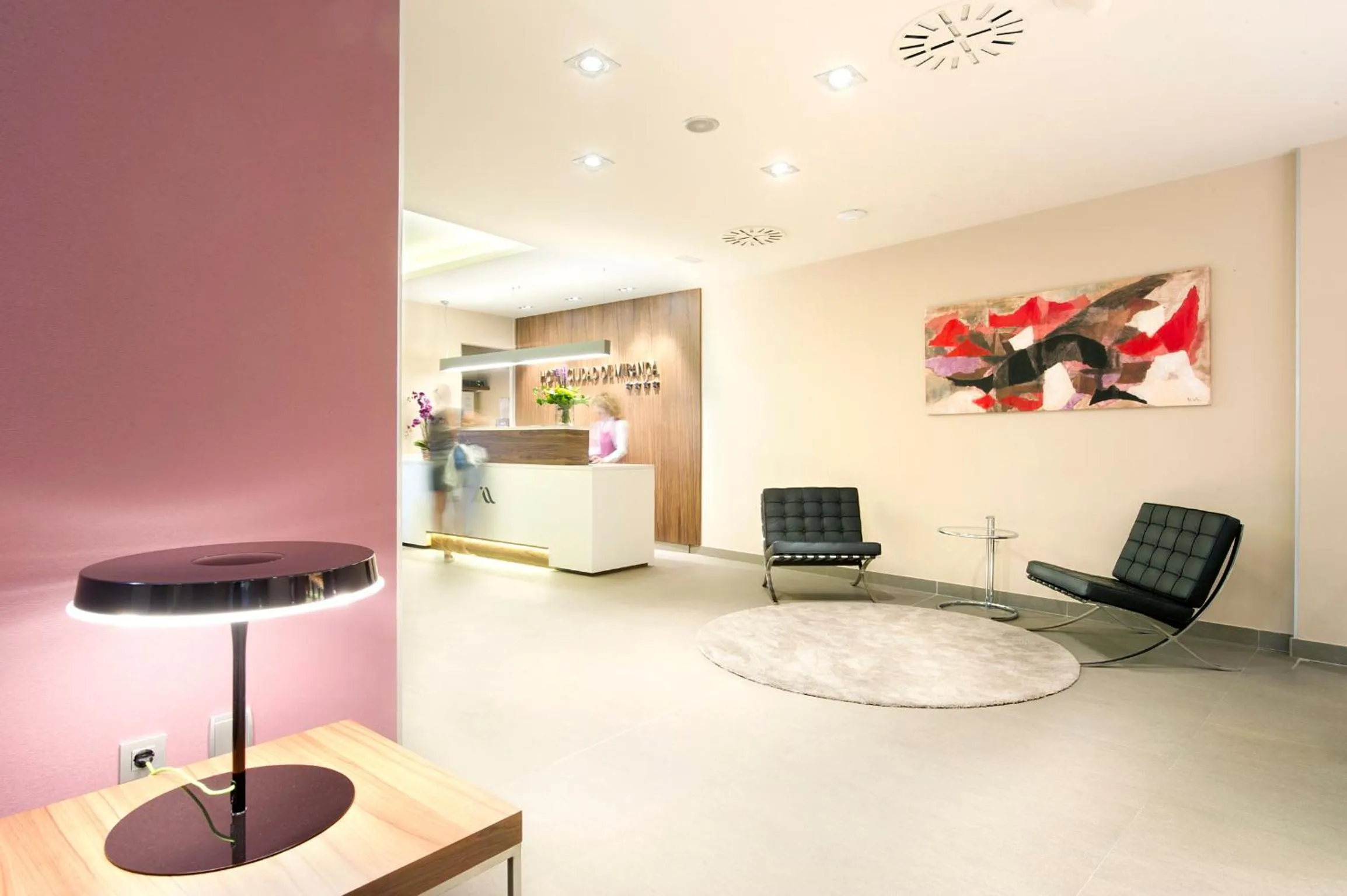 Lobby or reception in Sercotel Ciudad de Miranda