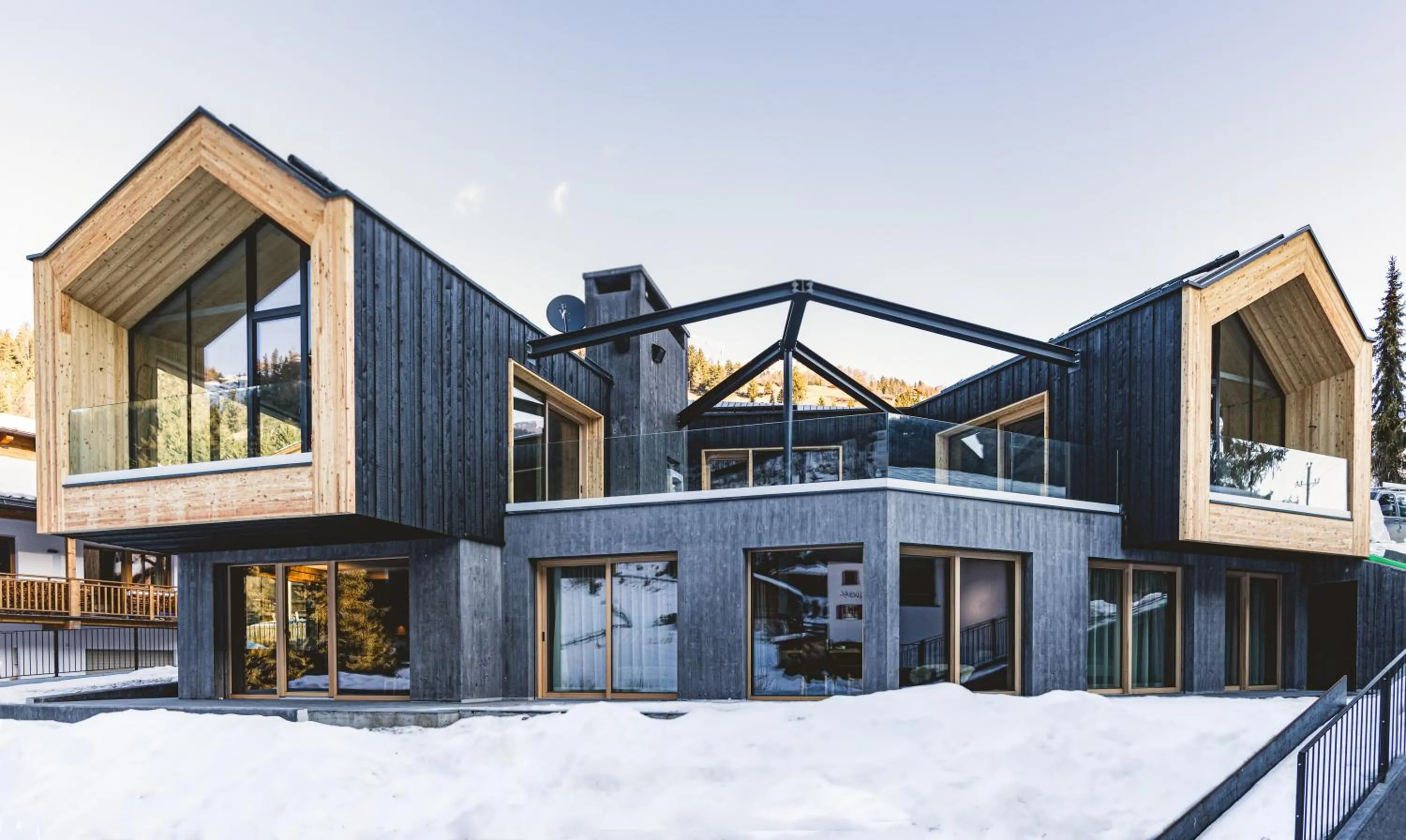 Property building in Mi Coa